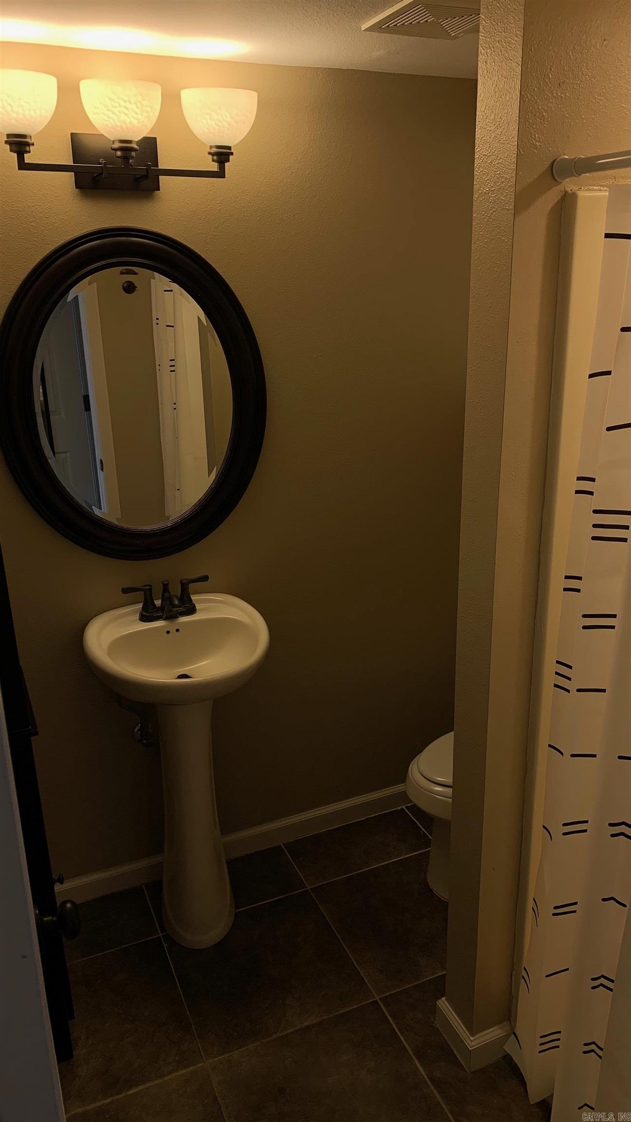 2N-14-10 - Residential Lease