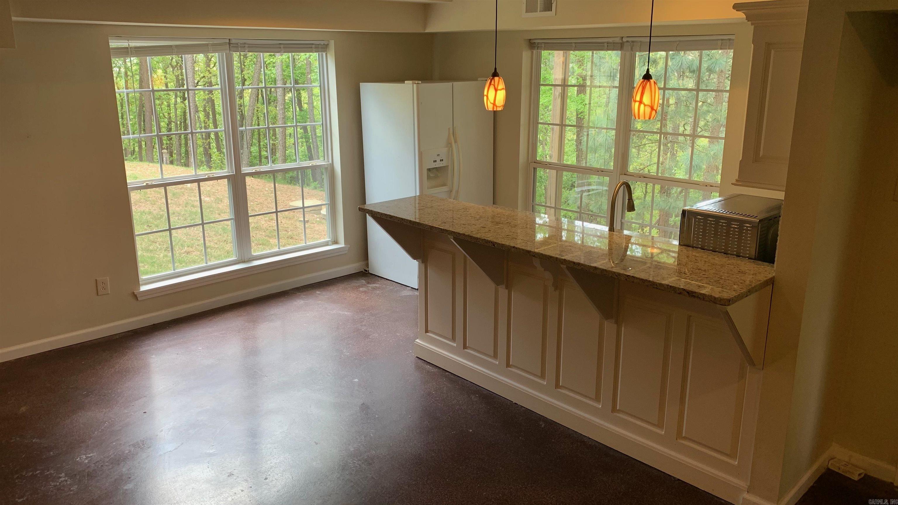 2N-14-10 - Residential Lease