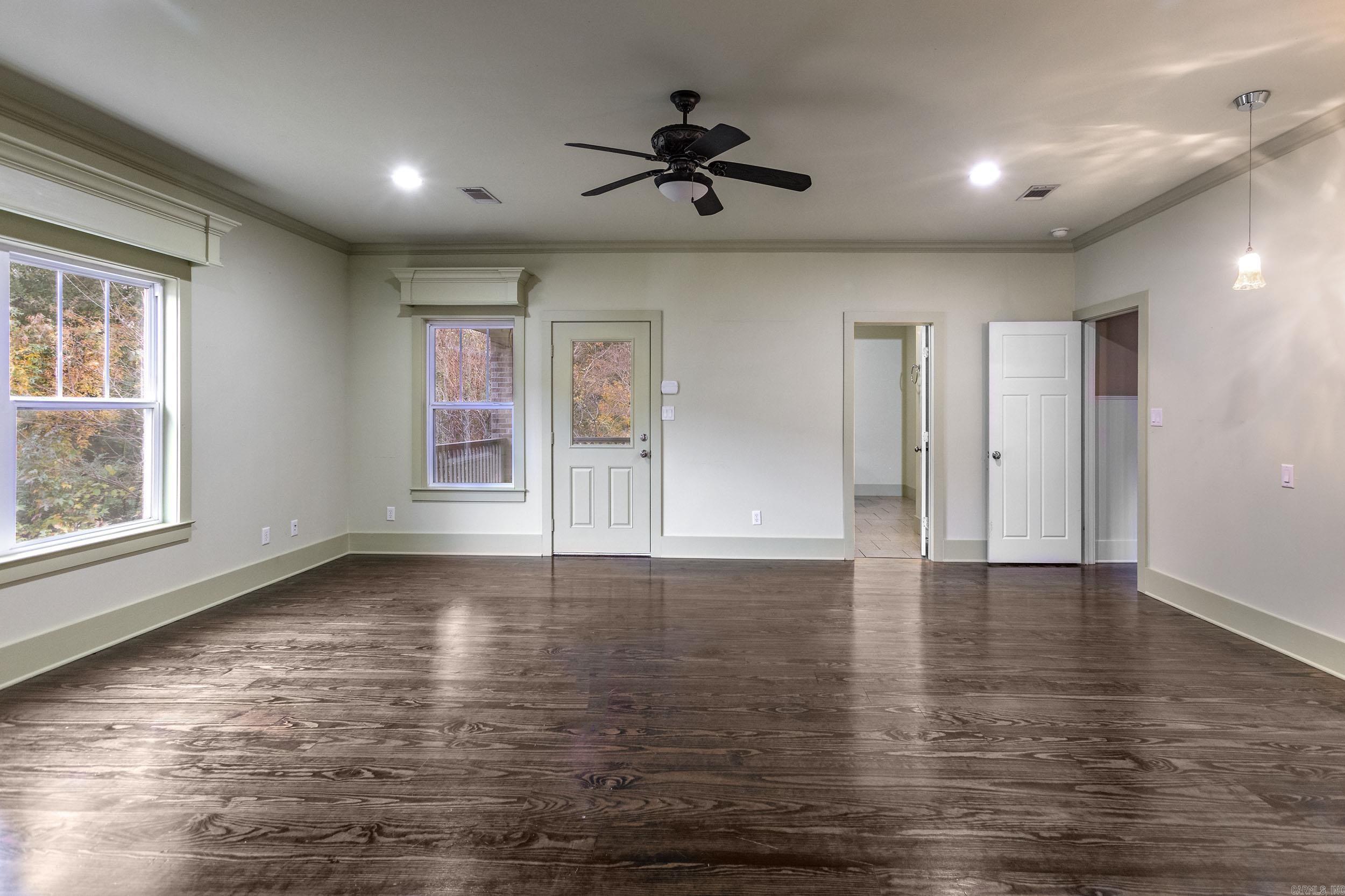 CHENAL VALLEY EPERNAY PLACE - Residential