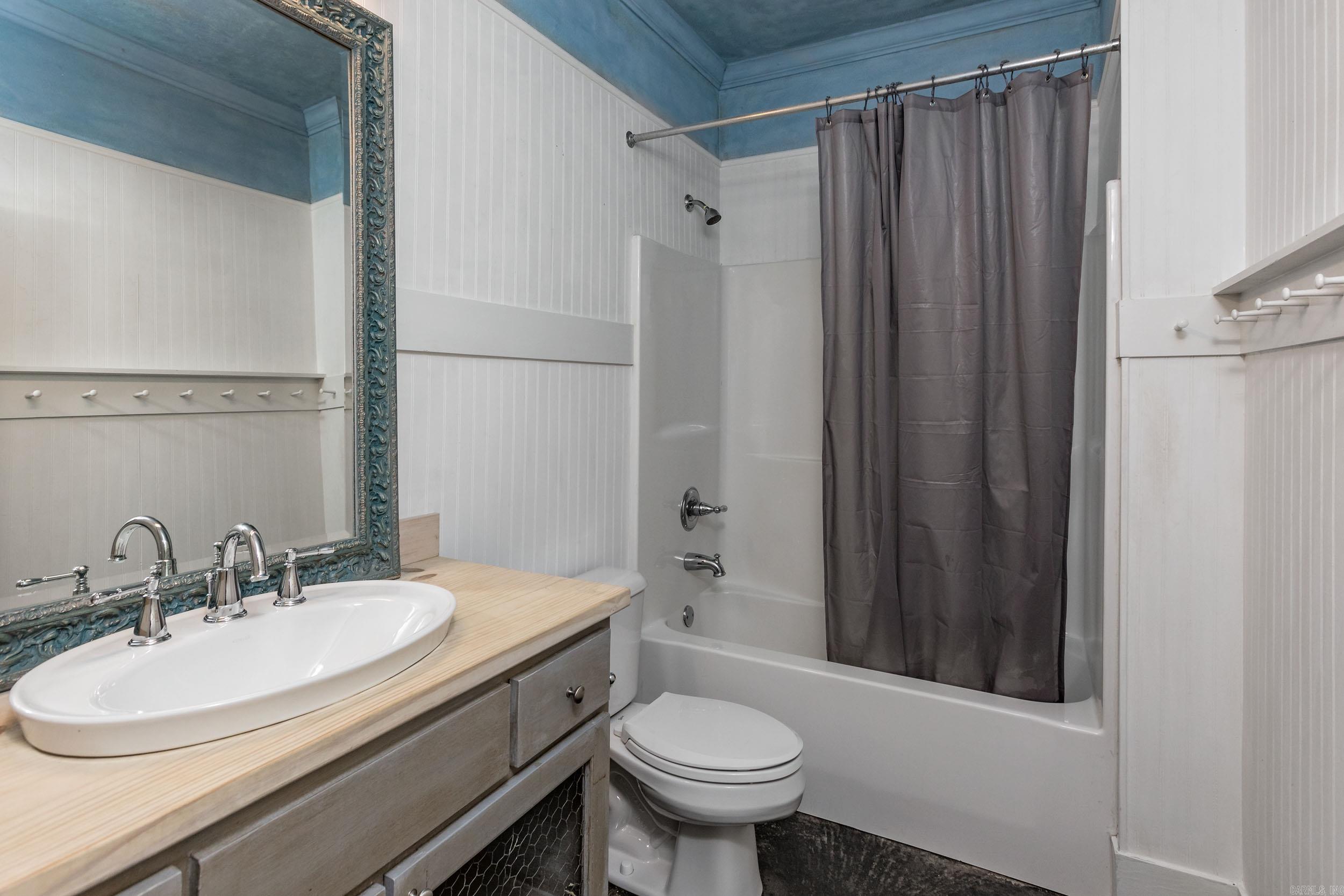 CHENAL VALLEY EPERNAY PLACE - Residential