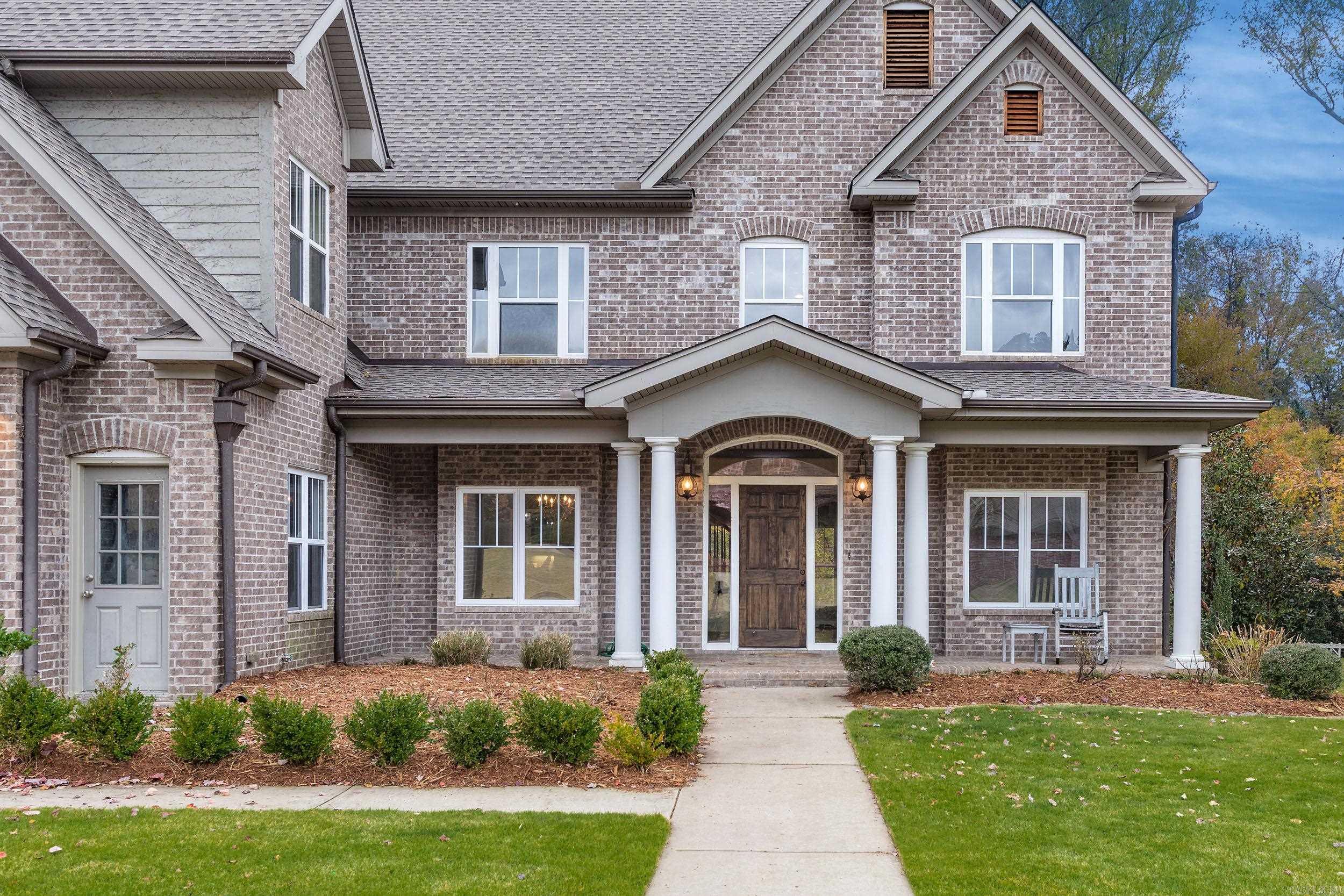 CHENAL VALLEY EPERNAY PLACE - Residential