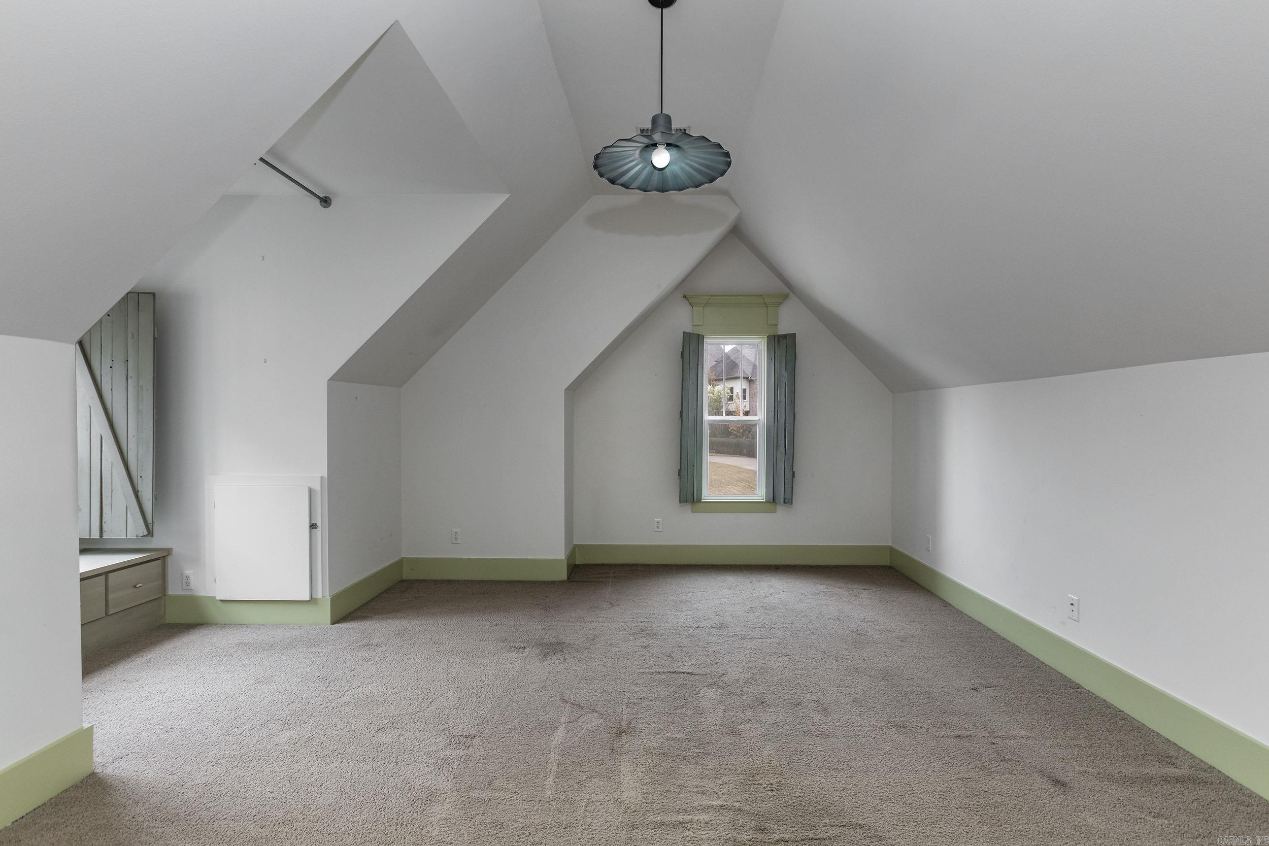 CHENAL VALLEY EPERNAY PLACE - Residential