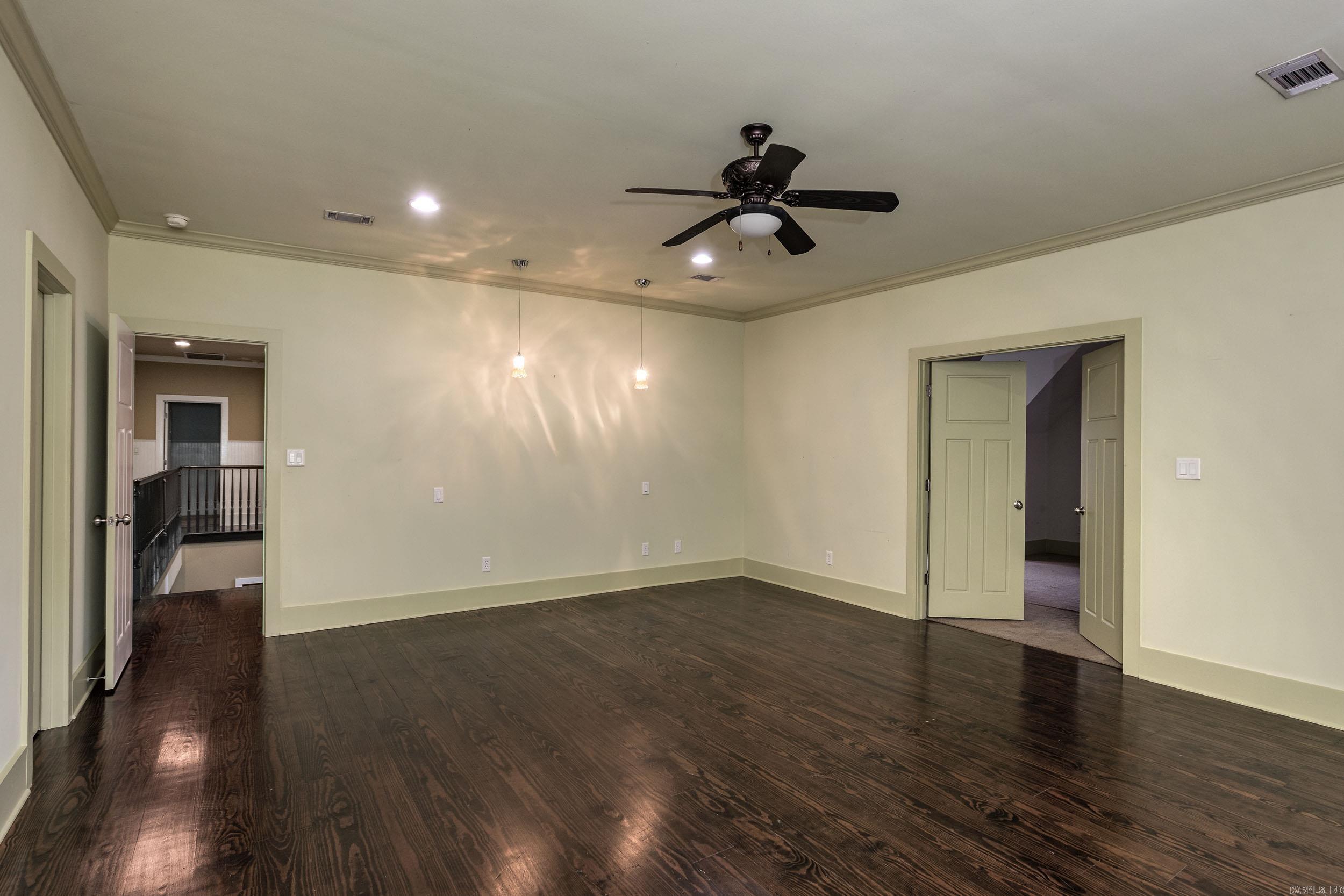 CHENAL VALLEY EPERNAY PLACE - Residential