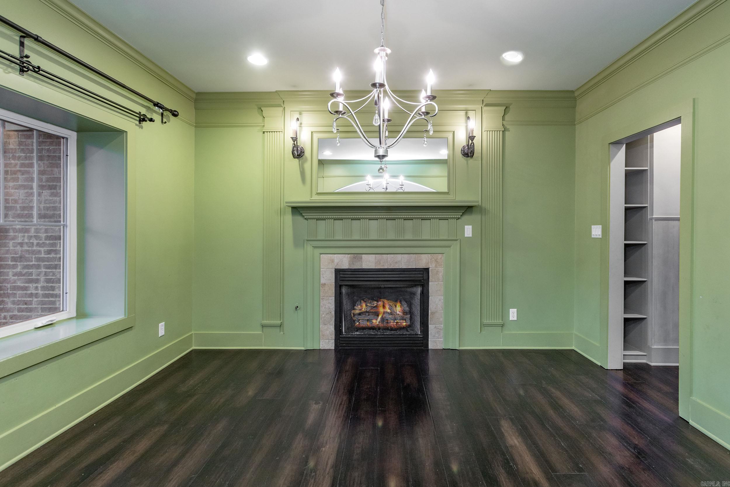 CHENAL VALLEY EPERNAY PLACE - Residential