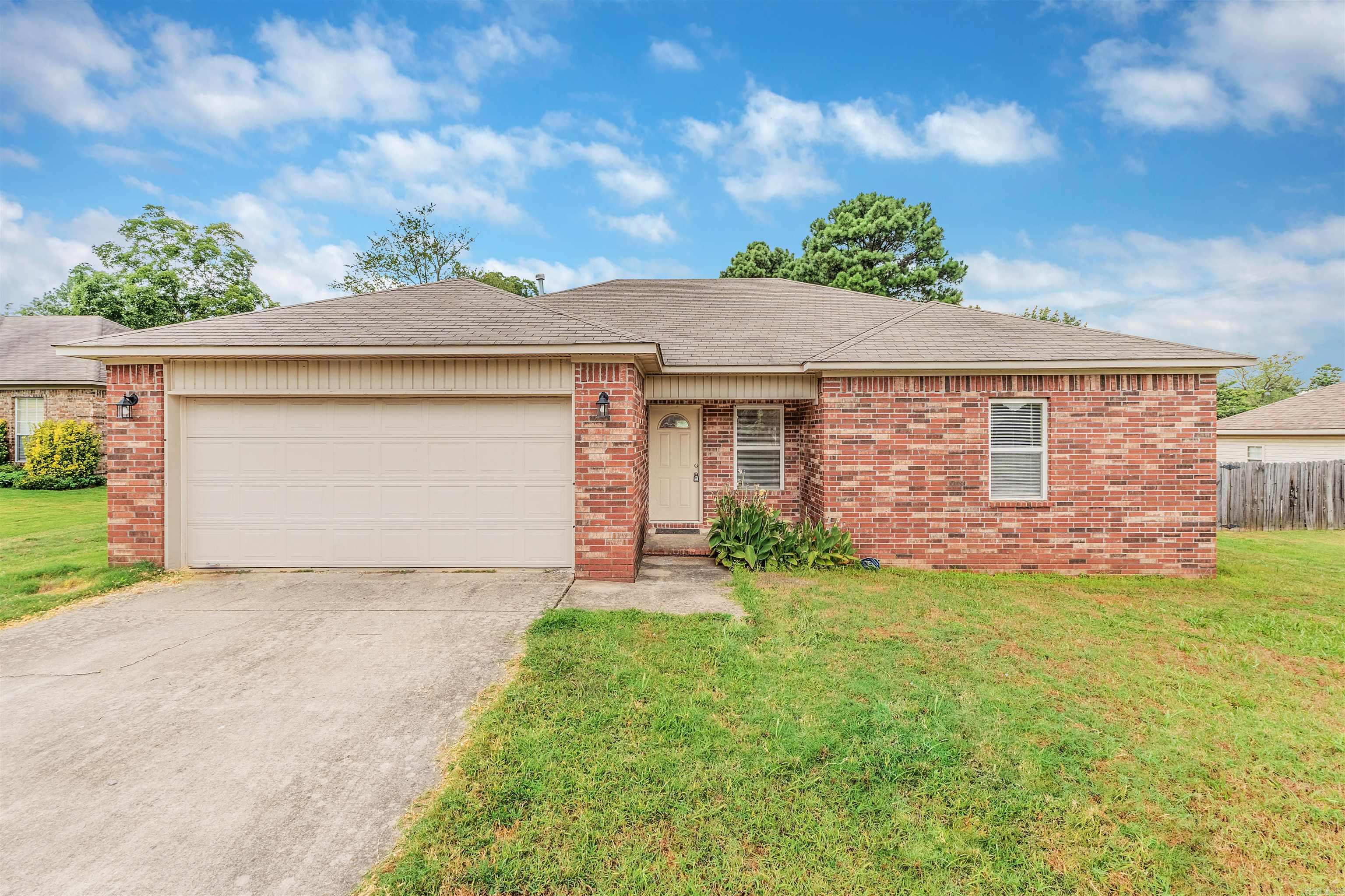 This will make great starter home thats under 200k that will check the boxes for a first-time homeowner!! Wow! This beautiful home is 3/2, provides open concept from the living room to kitchen & provides ample space in the back yard for family entertainment, kids playing and pets to run free!!! This home offers a split floor plan with the master bedroom on one side and the spare bedrooms on the other side. Updated granite countertops in the kitchen and baths. Dont let this home pass you by. SEE AGENT REMARKS