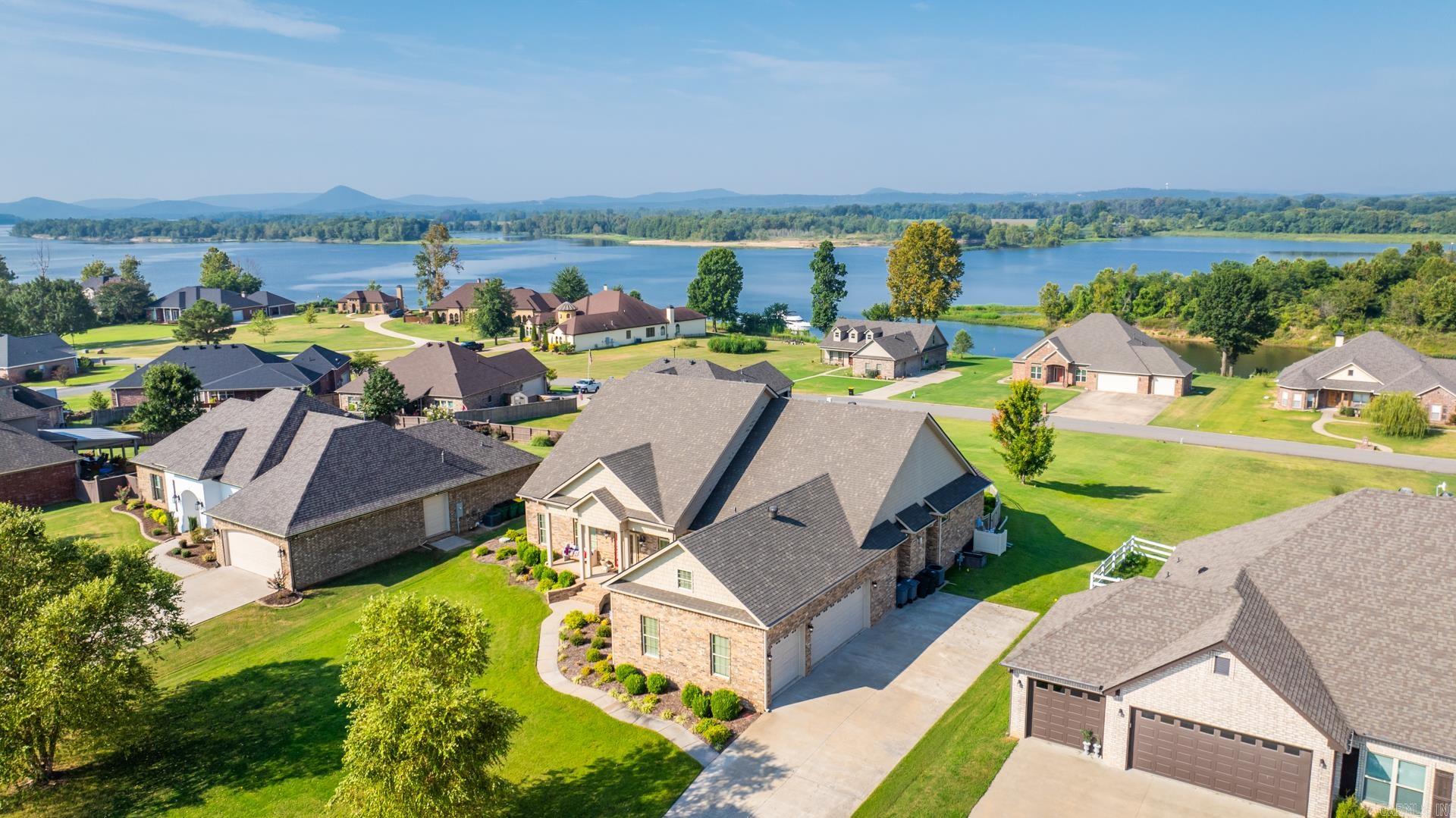 THE RIVER PLANTATION PH II - Residential