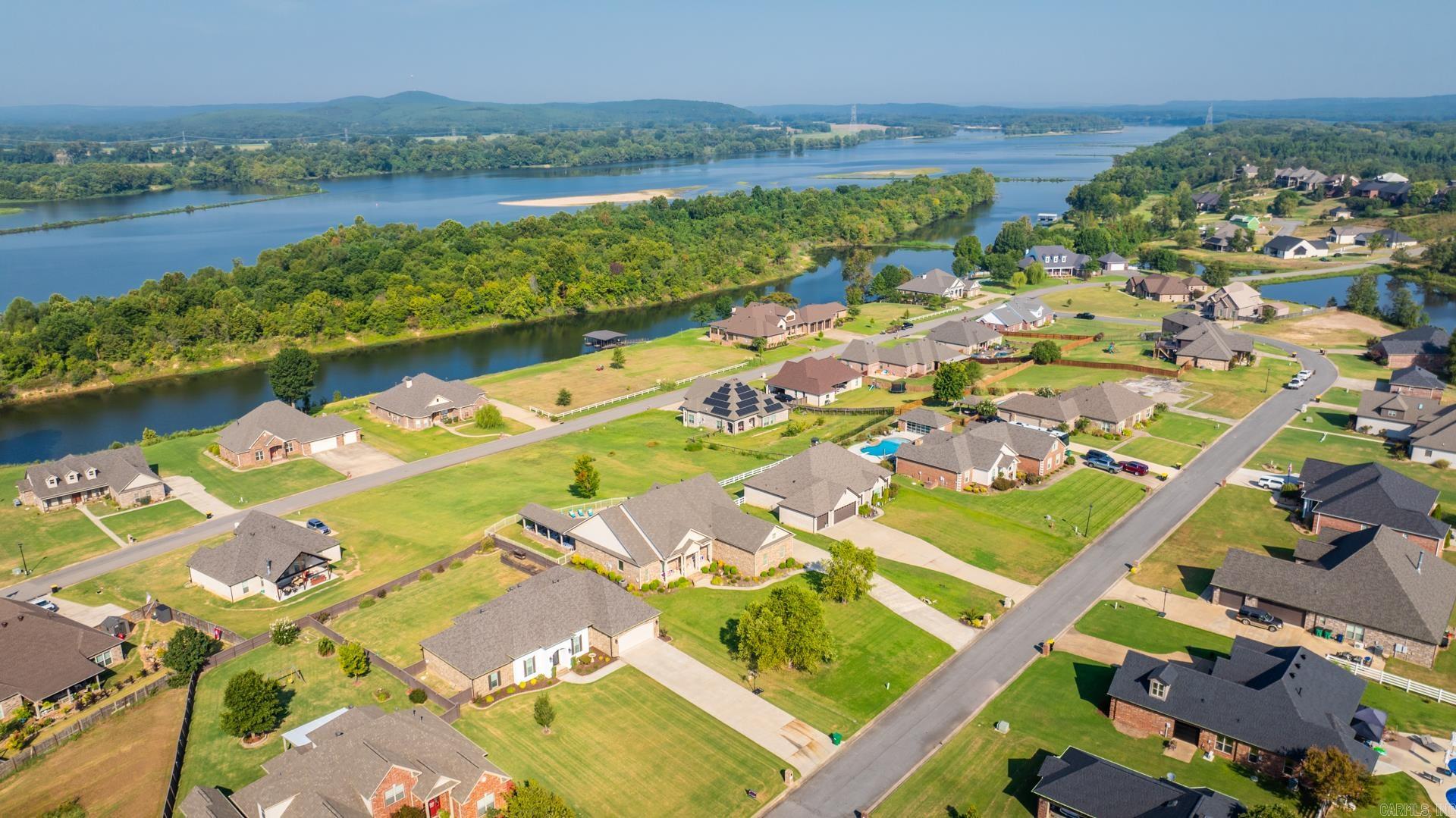 THE RIVER PLANTATION PH II - Residential