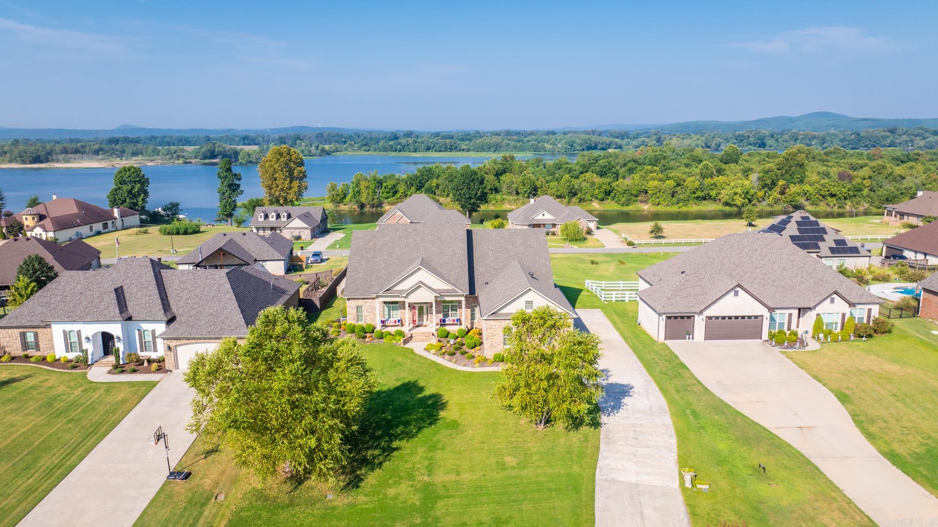 THE RIVER PLANTATION PH II - Residential