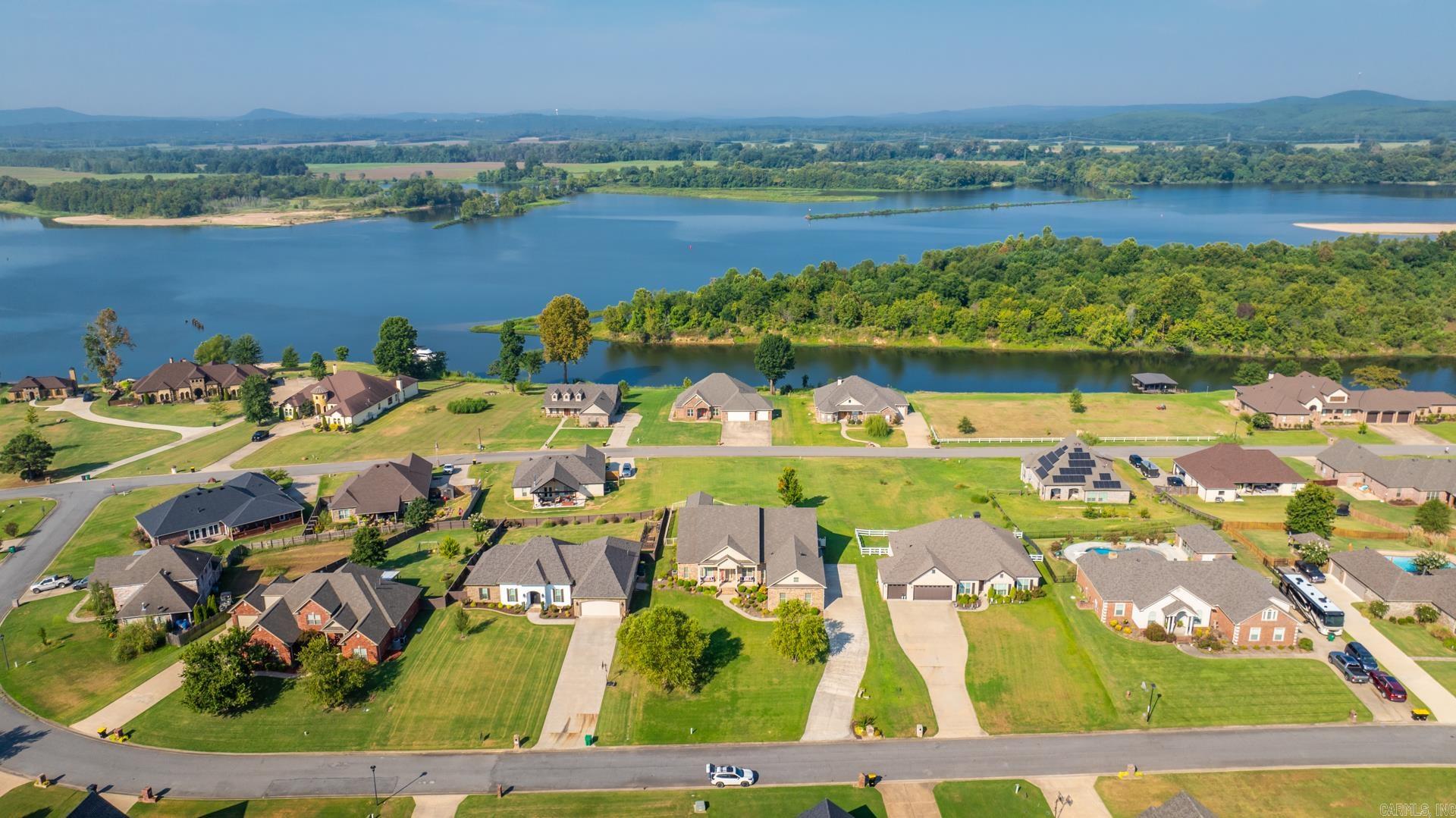 THE RIVER PLANTATION PH II - Residential