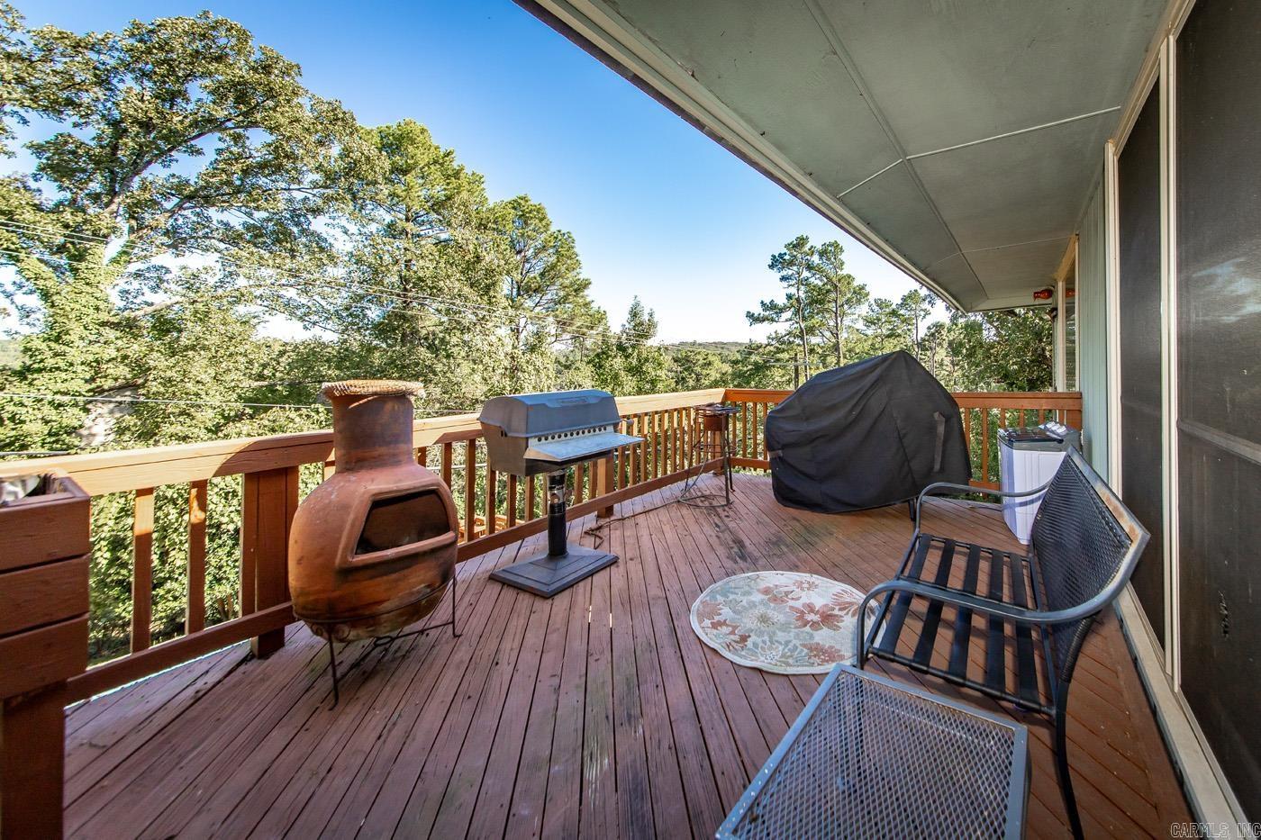 LEAWOOD MANOR - Residential