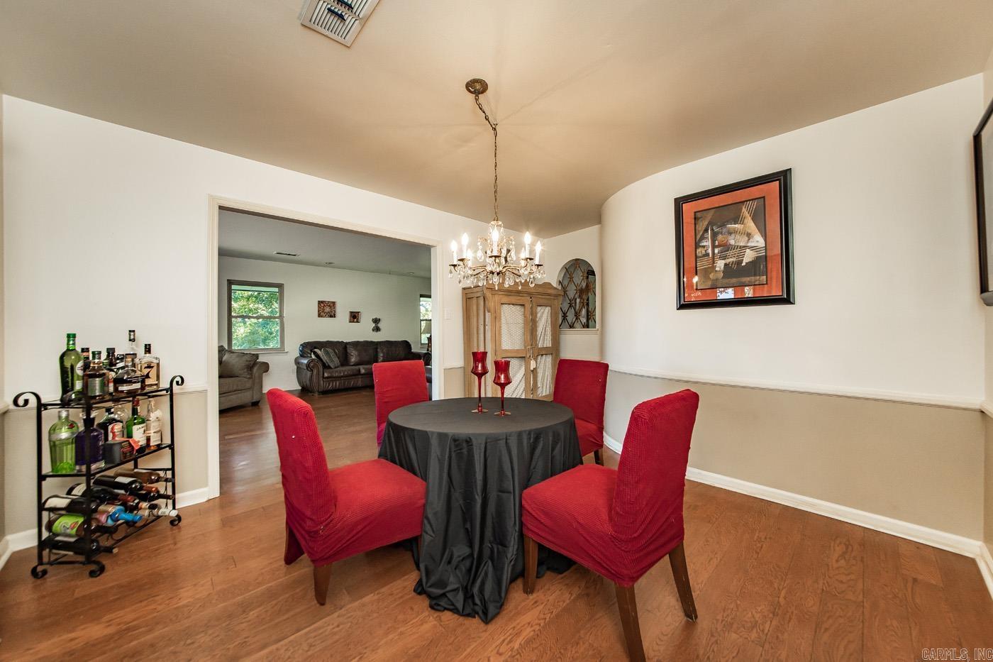 LEAWOOD MANOR - Residential