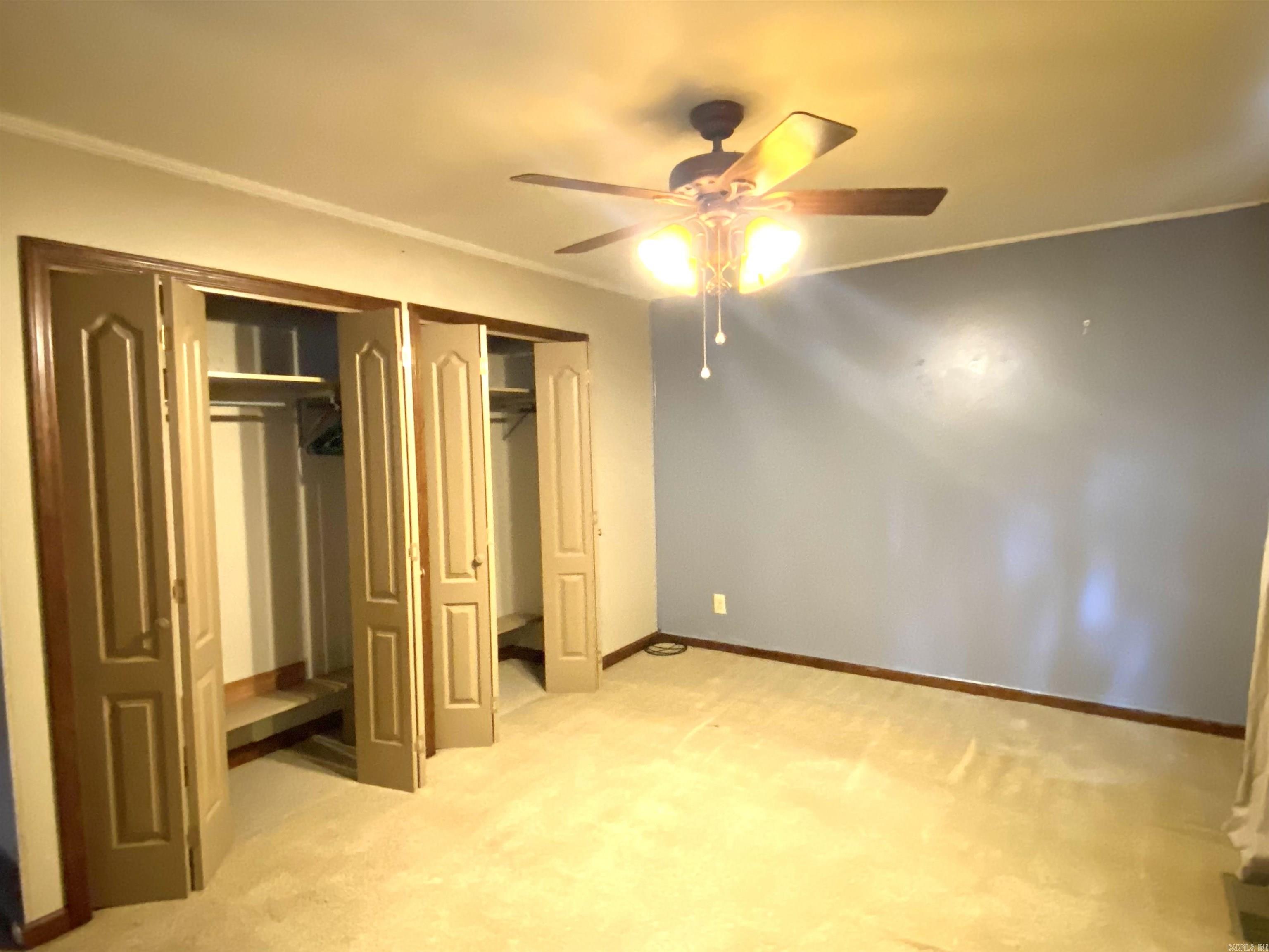 LAKE FOREST ESTATES - Residential