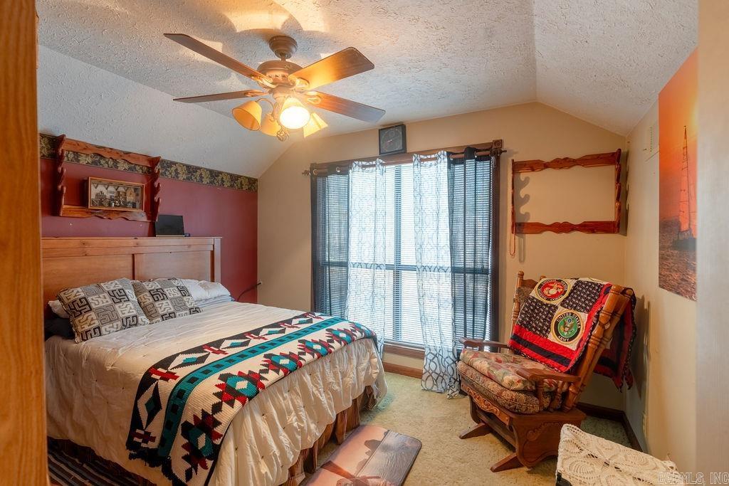 LAKE FOREST ESTATES - Residential