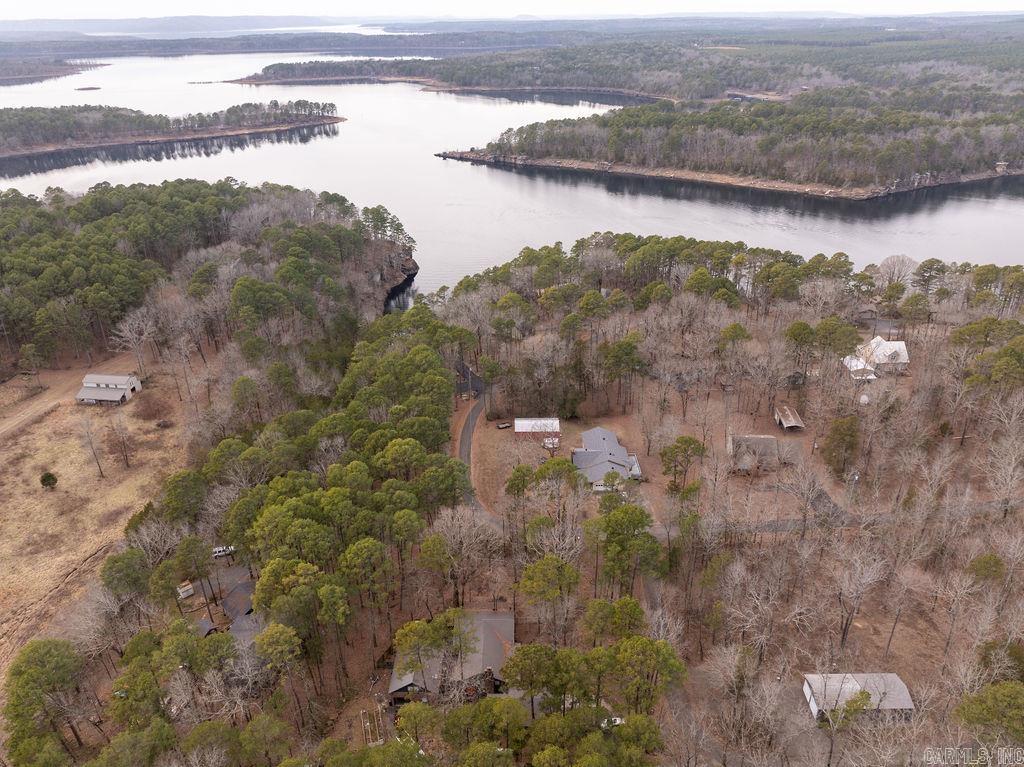 LAKE FOREST ESTATES - Residential