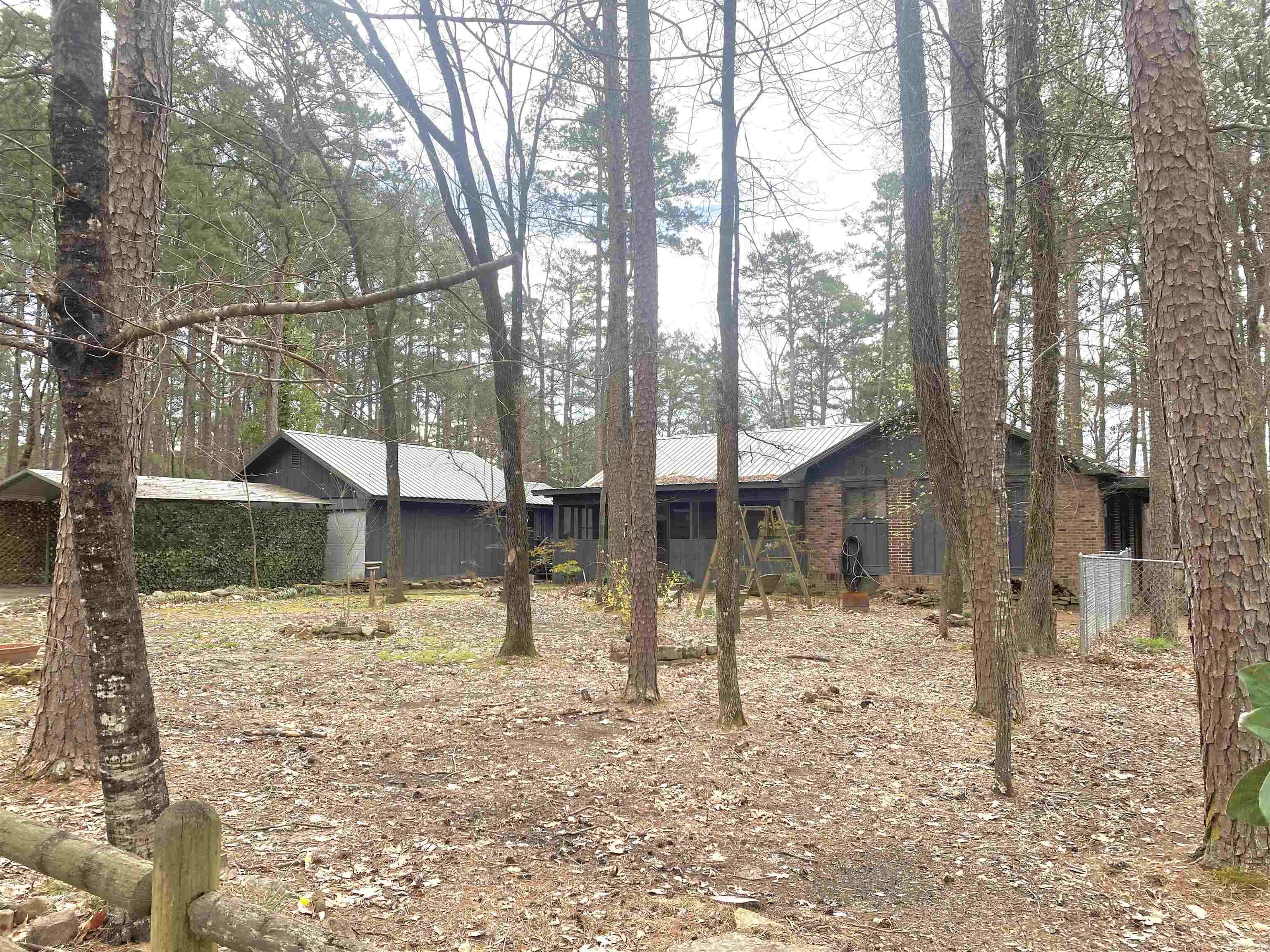 LAKE FOREST ESTATES - Residential