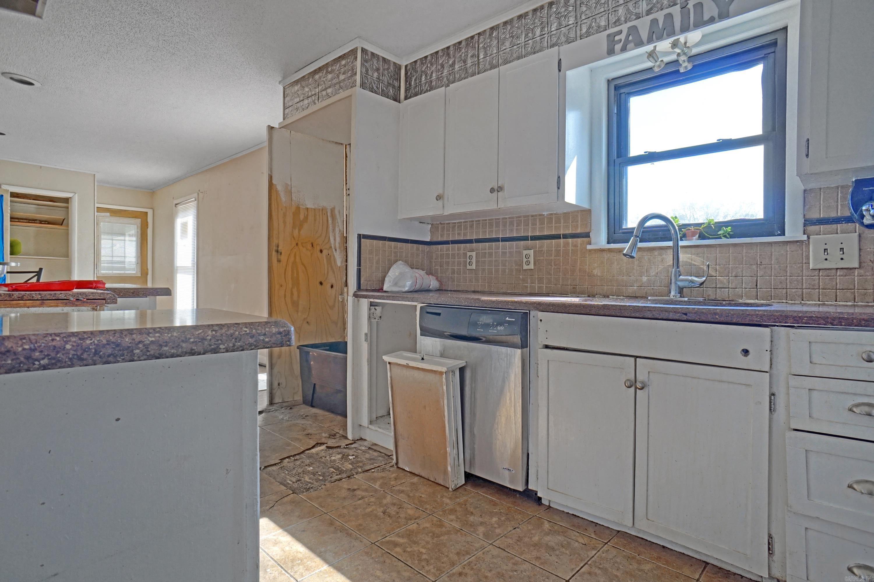 EZELL & YOUNG - Residential