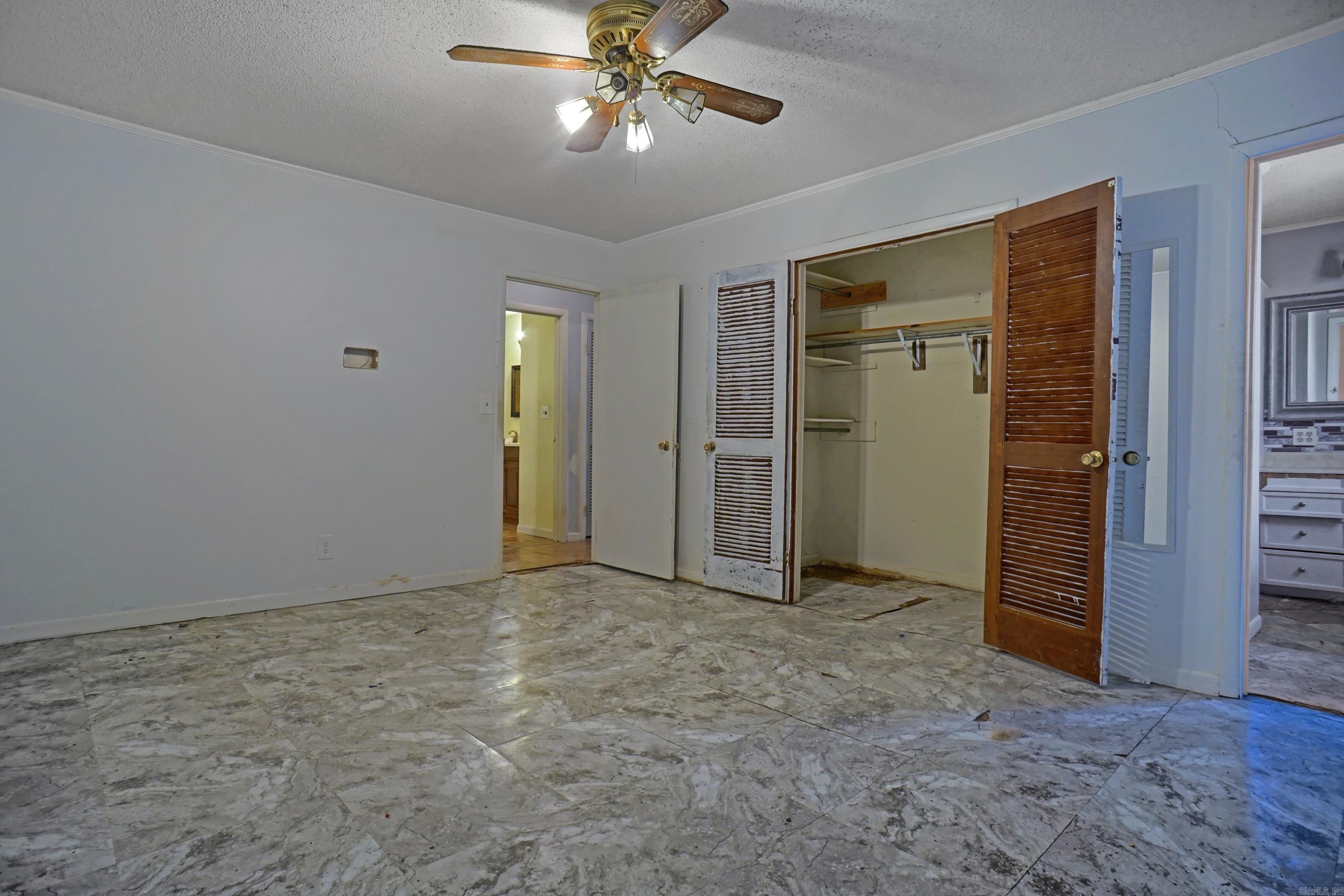 EZELL & YOUNG - Residential