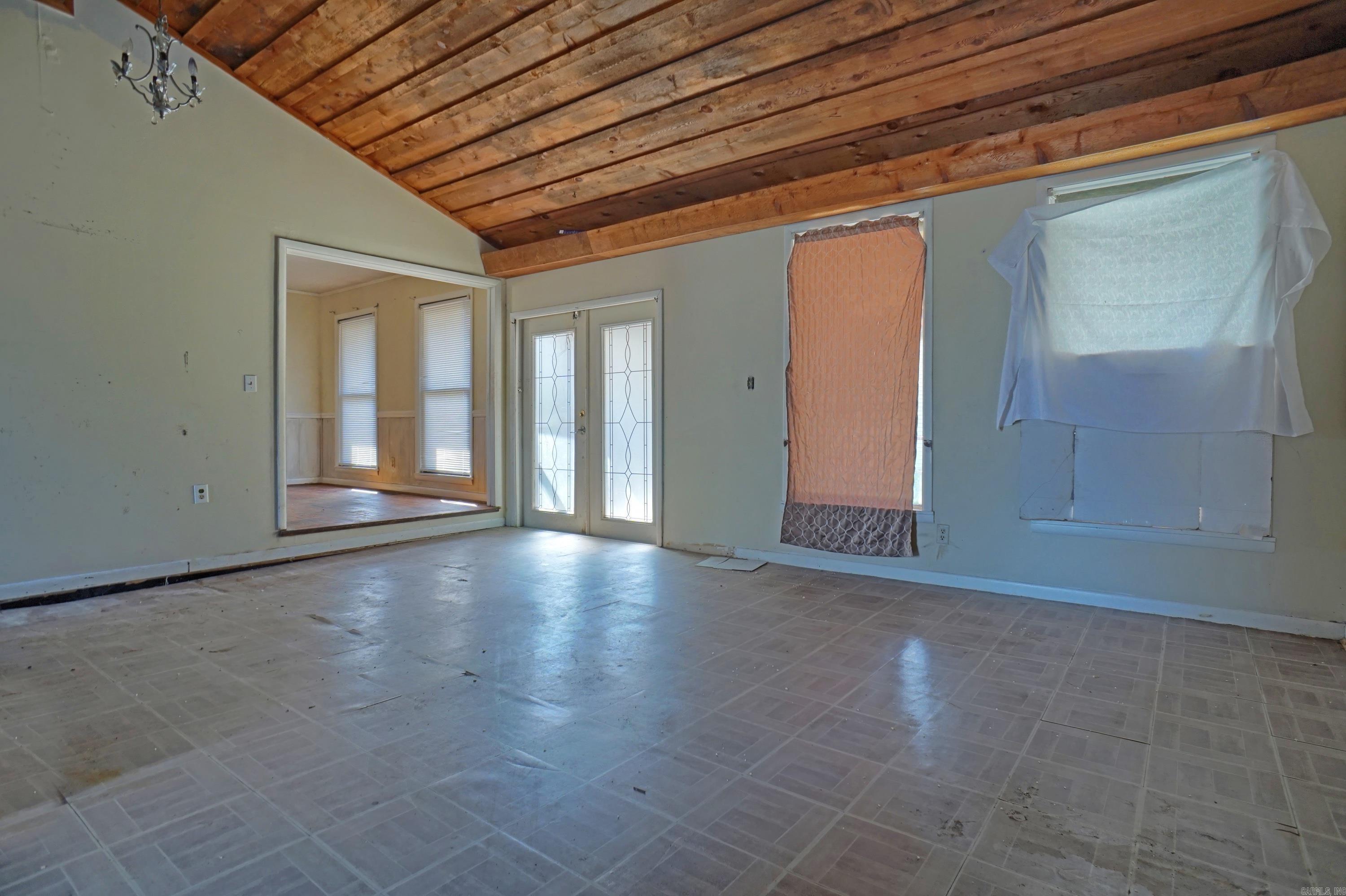 EZELL & YOUNG - Residential