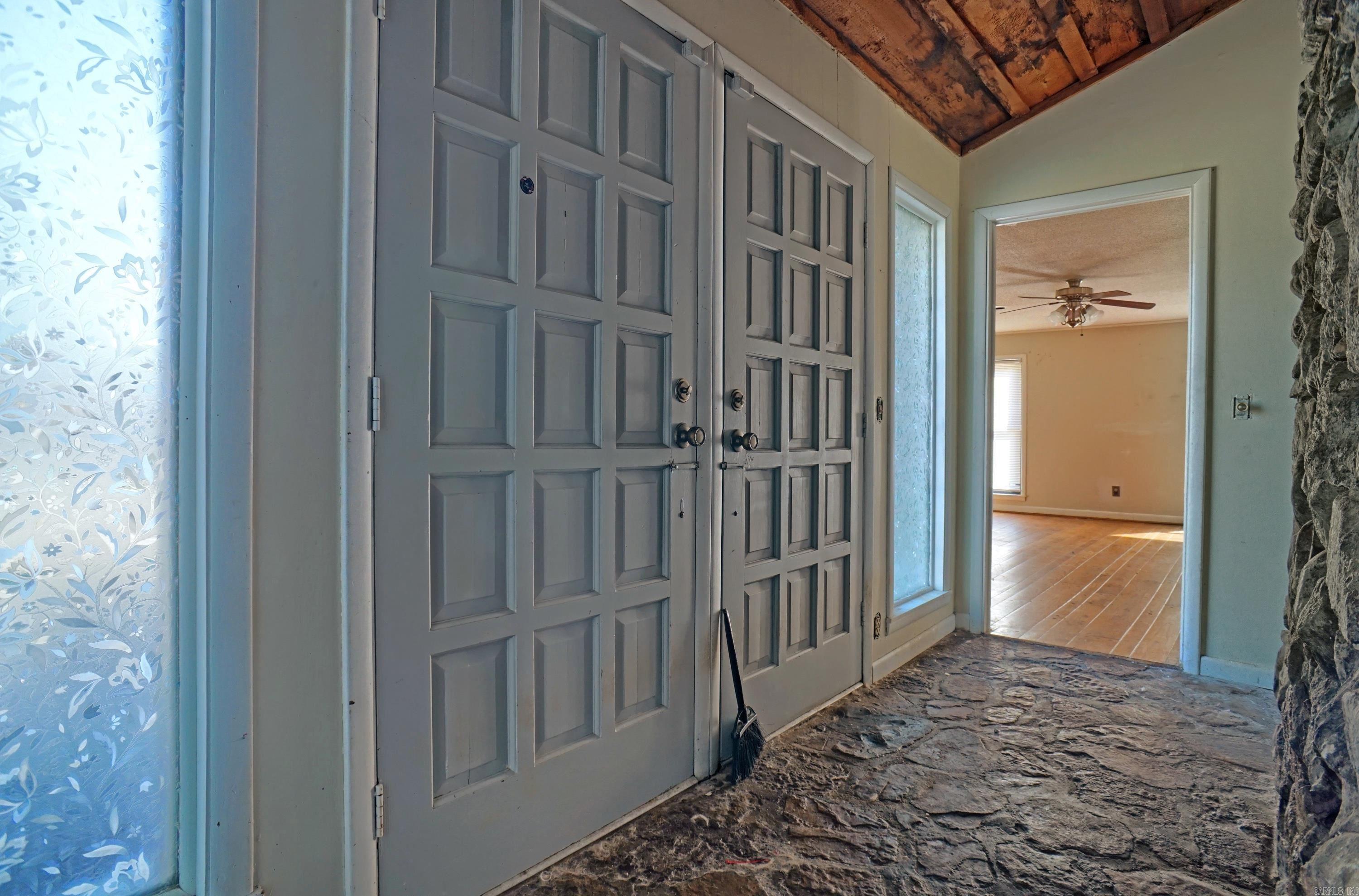 EZELL & YOUNG - Residential