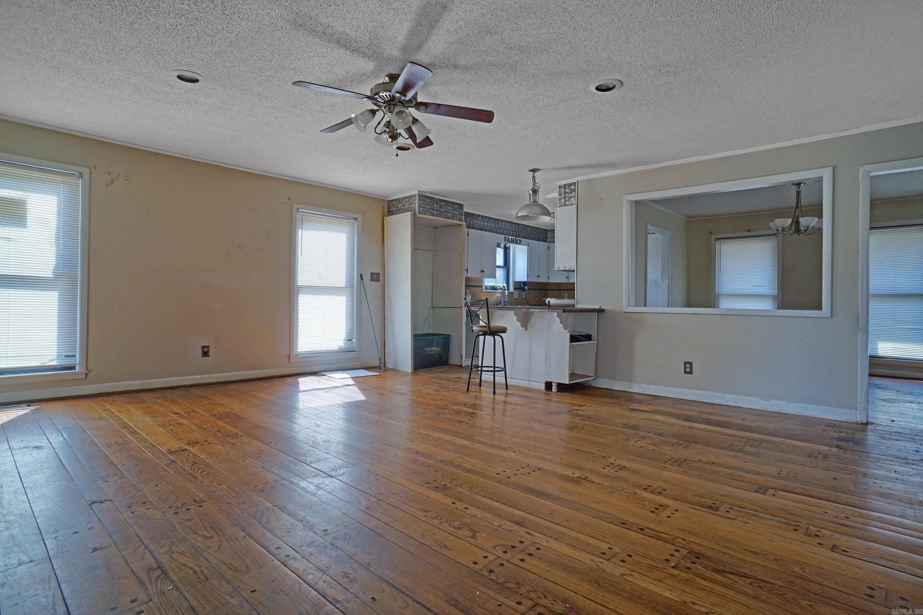 EZELL & YOUNG - Residential