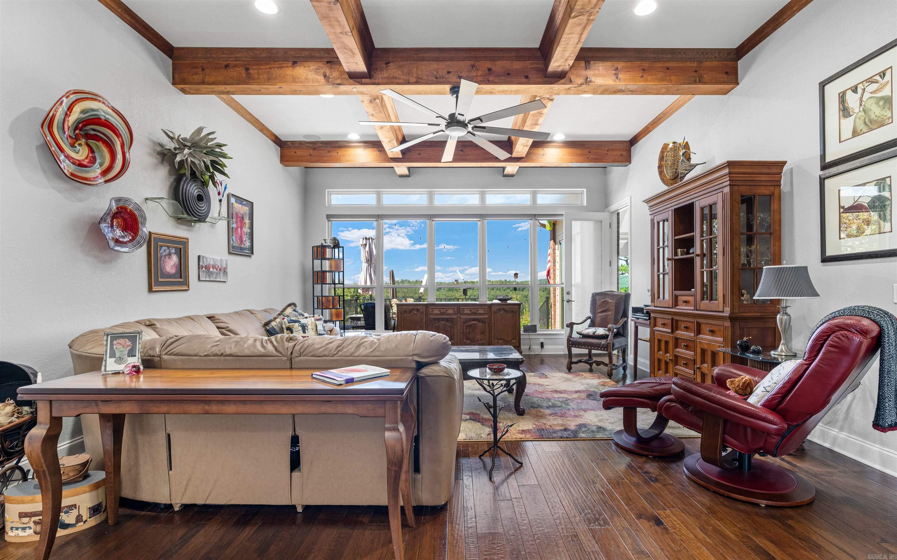 LADERA - Residential