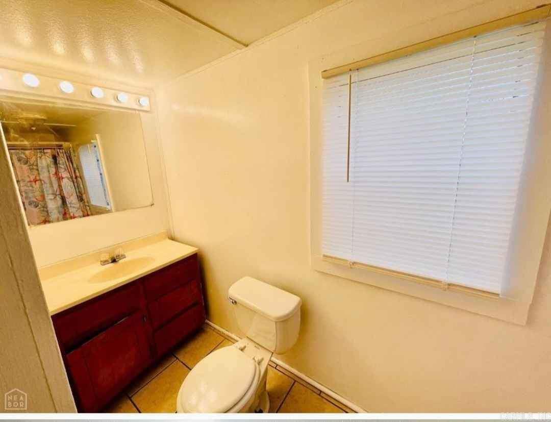 KIECH, EARL 2ND ADD - Residential