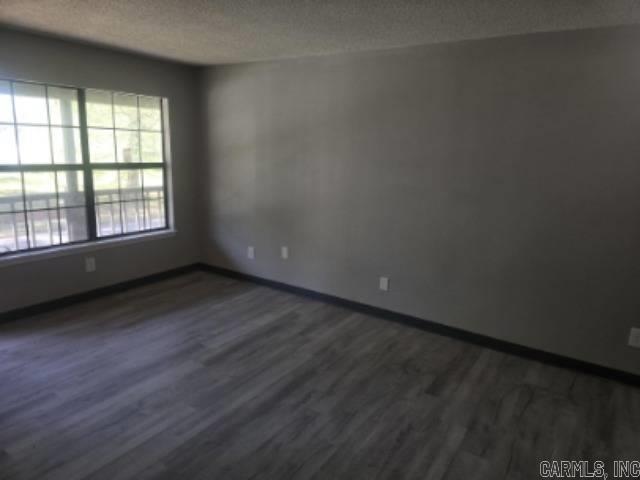 JH Scull - Residential Lease