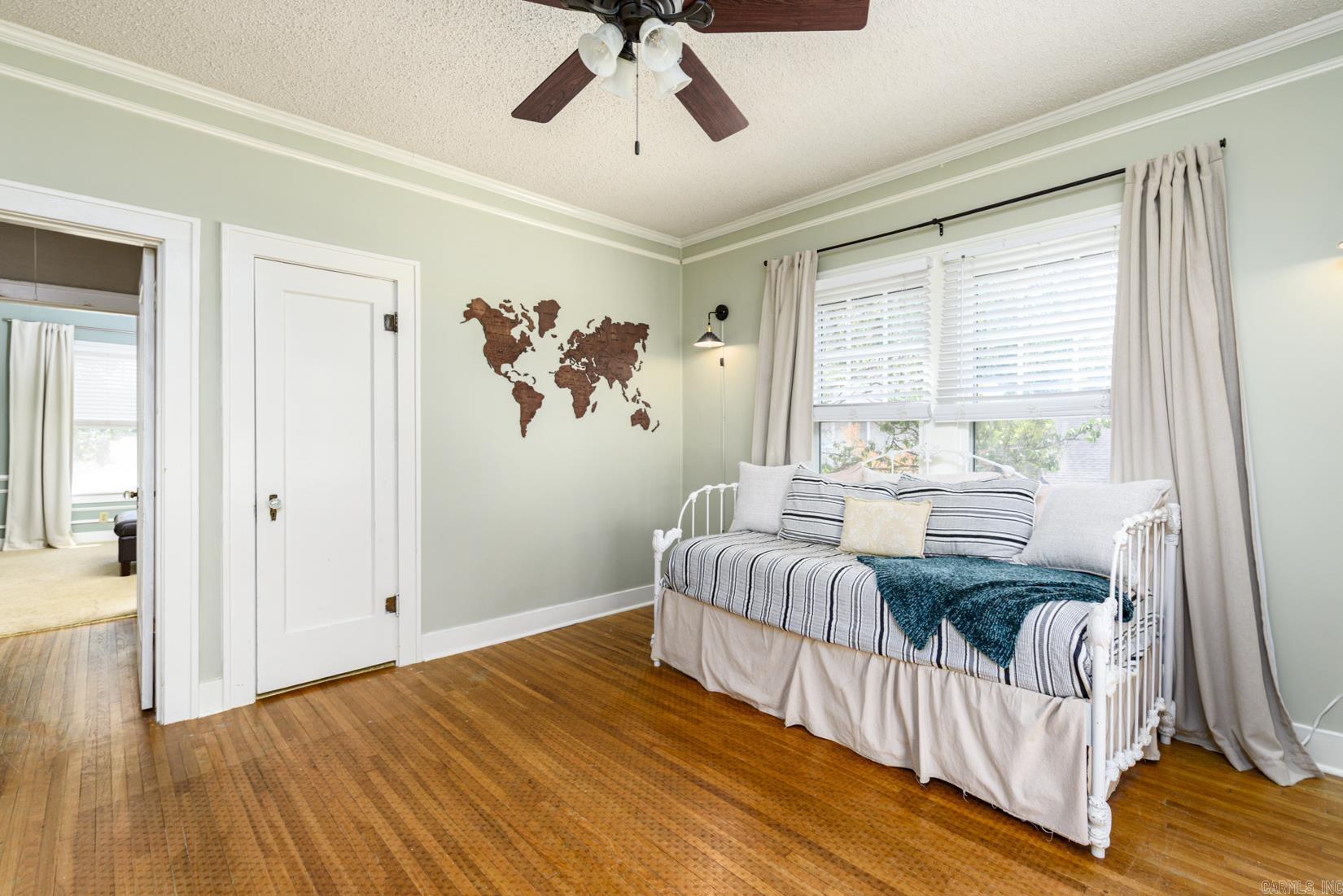 BEACHES - Residential