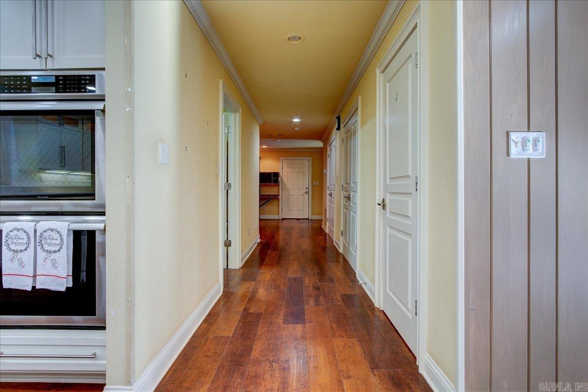 MEADOW-WOOD - Residential