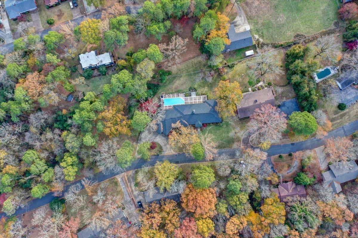 MEADOW-WOOD - Residential