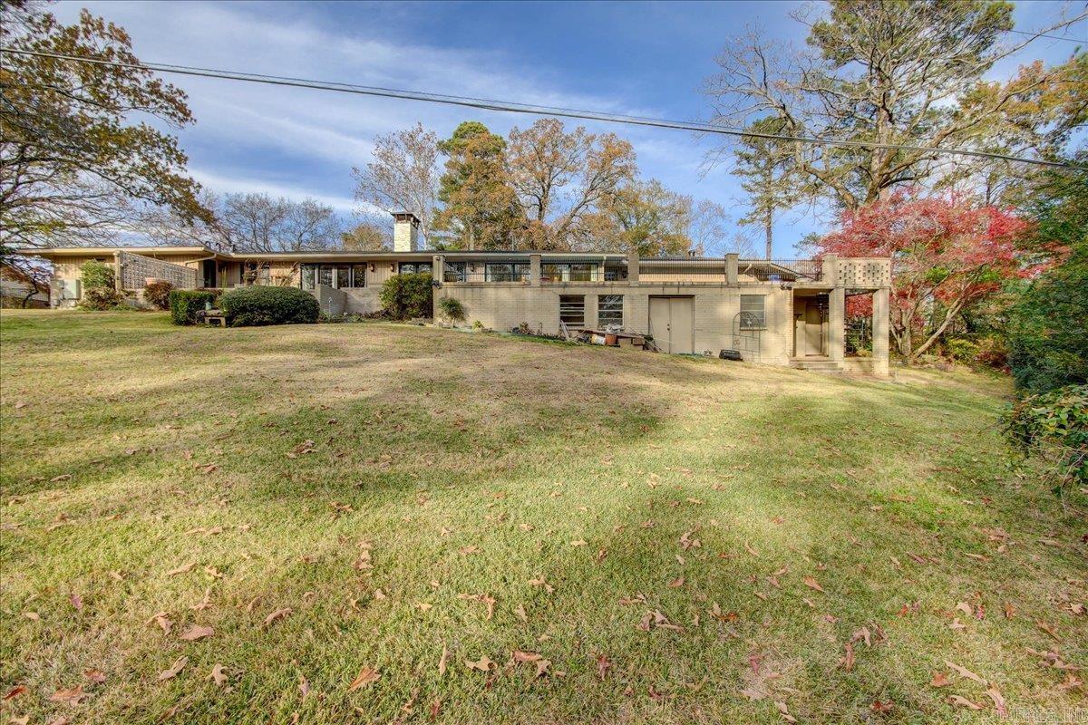 MEADOW-WOOD - Residential