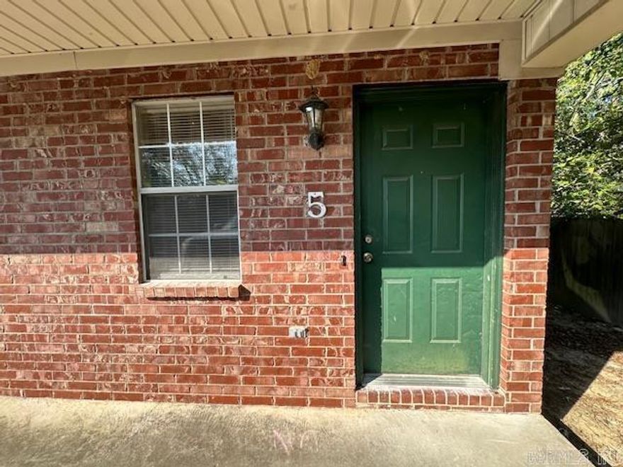 2 bed, 2 bath, split level townhome, apartment in a 5-plex building. Must fill out application and be approved before showing. $750 per month rent with 12 month lease agreement and $750 security deposit. No pets. No smoking on the premises. Not HUD approved. Utilities are not included in rent. Utilities are water, electric and natural gas. Apartment is furnished with refrigerator, stove, dishwasher.  Has washer and dryer hookup. Listing agent has ownership interest.