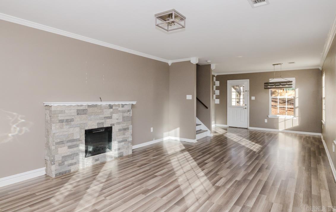 SHARON OAKS - Residential