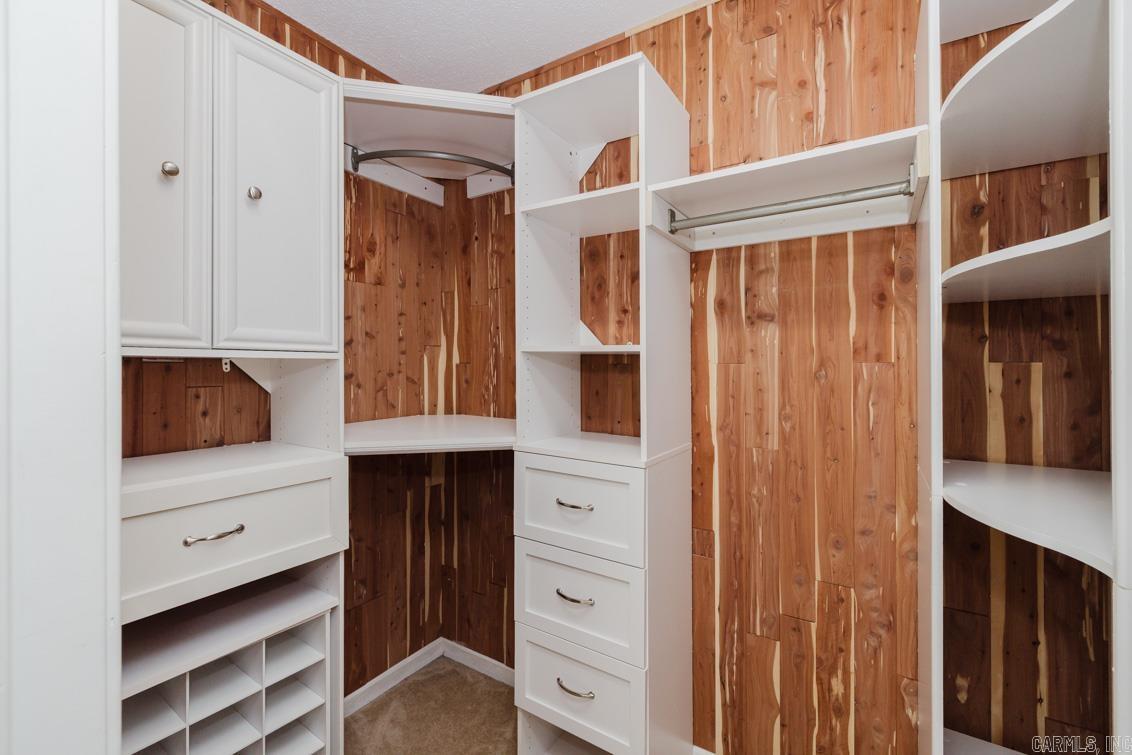 SHARON OAKS - Residential