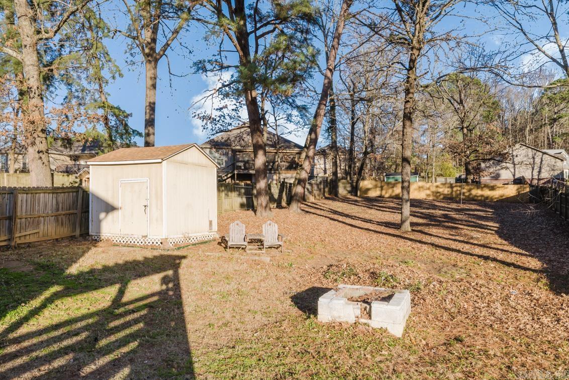 SHARON OAKS - Residential