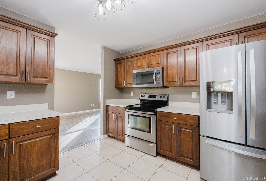 SHARON OAKS - Residential