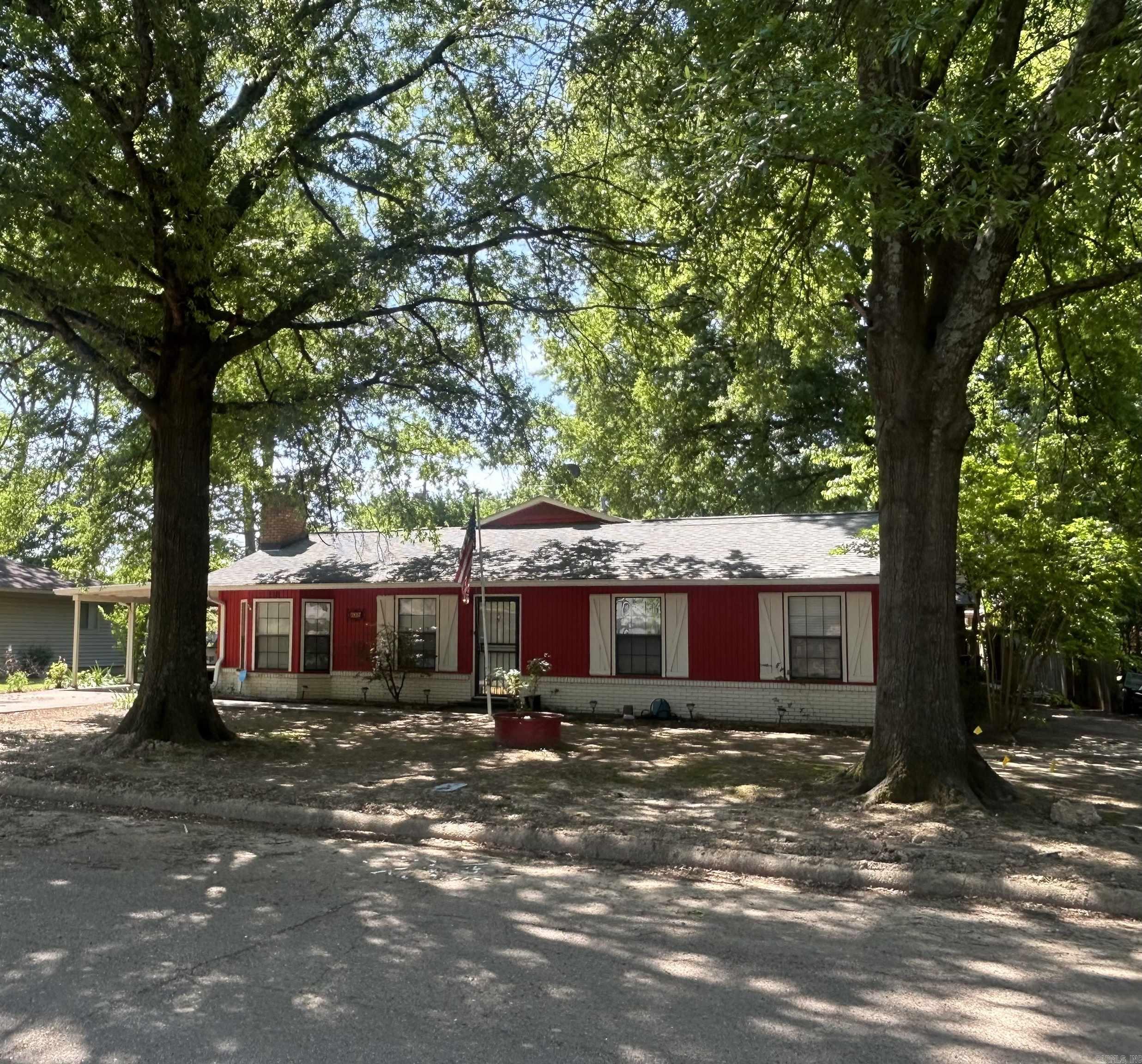 CLOVERDALE - Residential