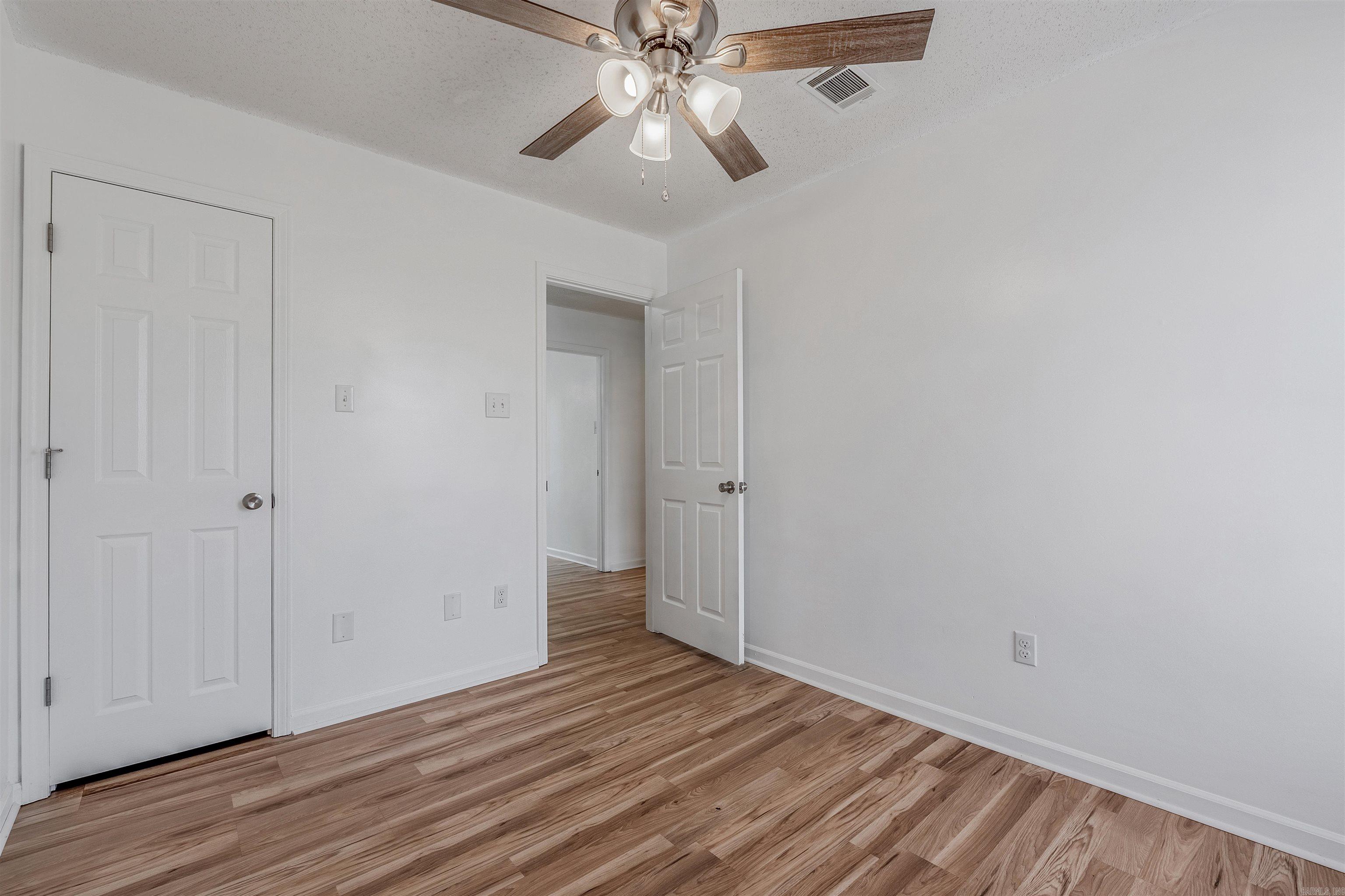 MAGNOLIA POINT - Residential