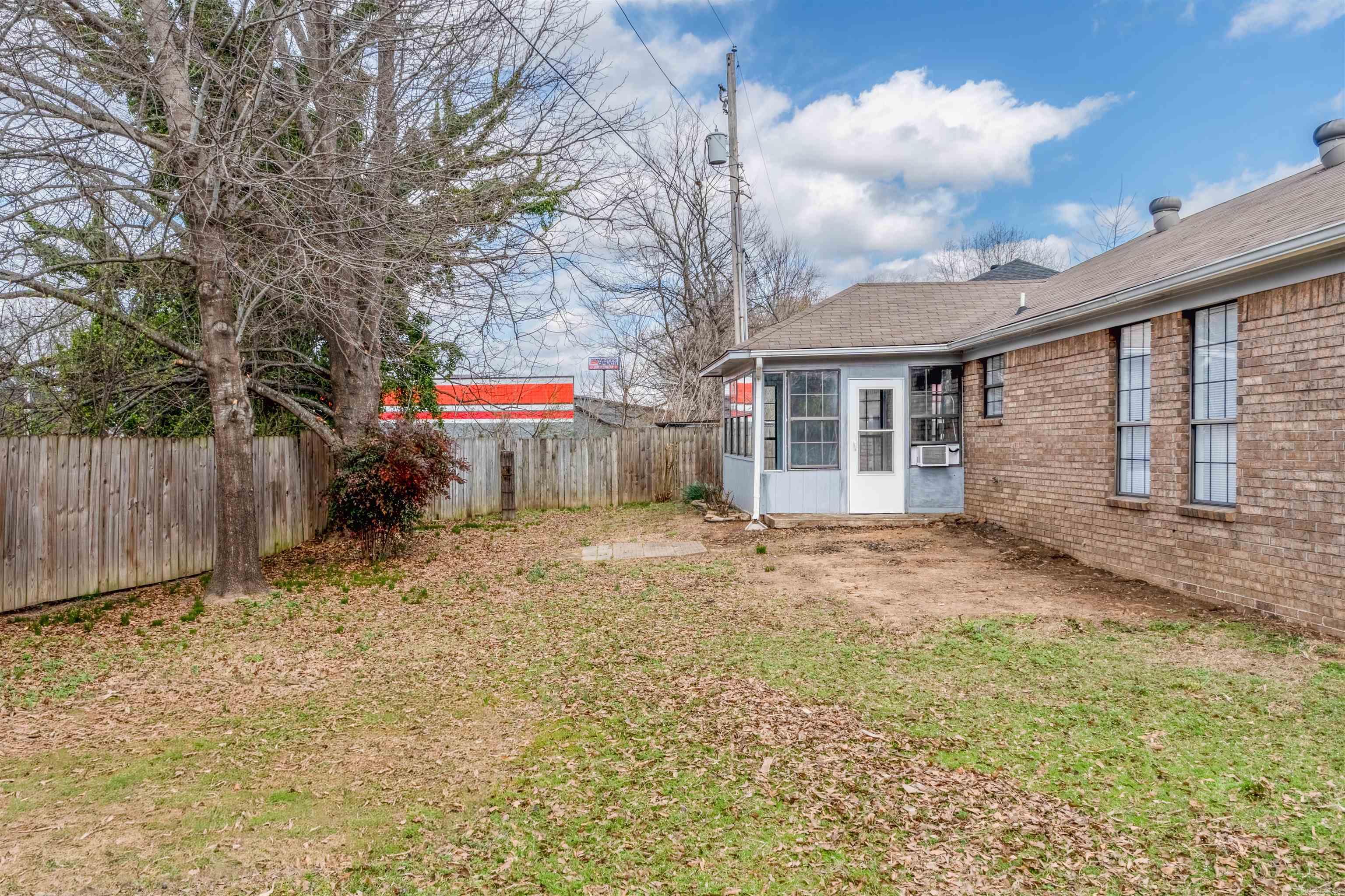 MAGNOLIA POINT - Residential