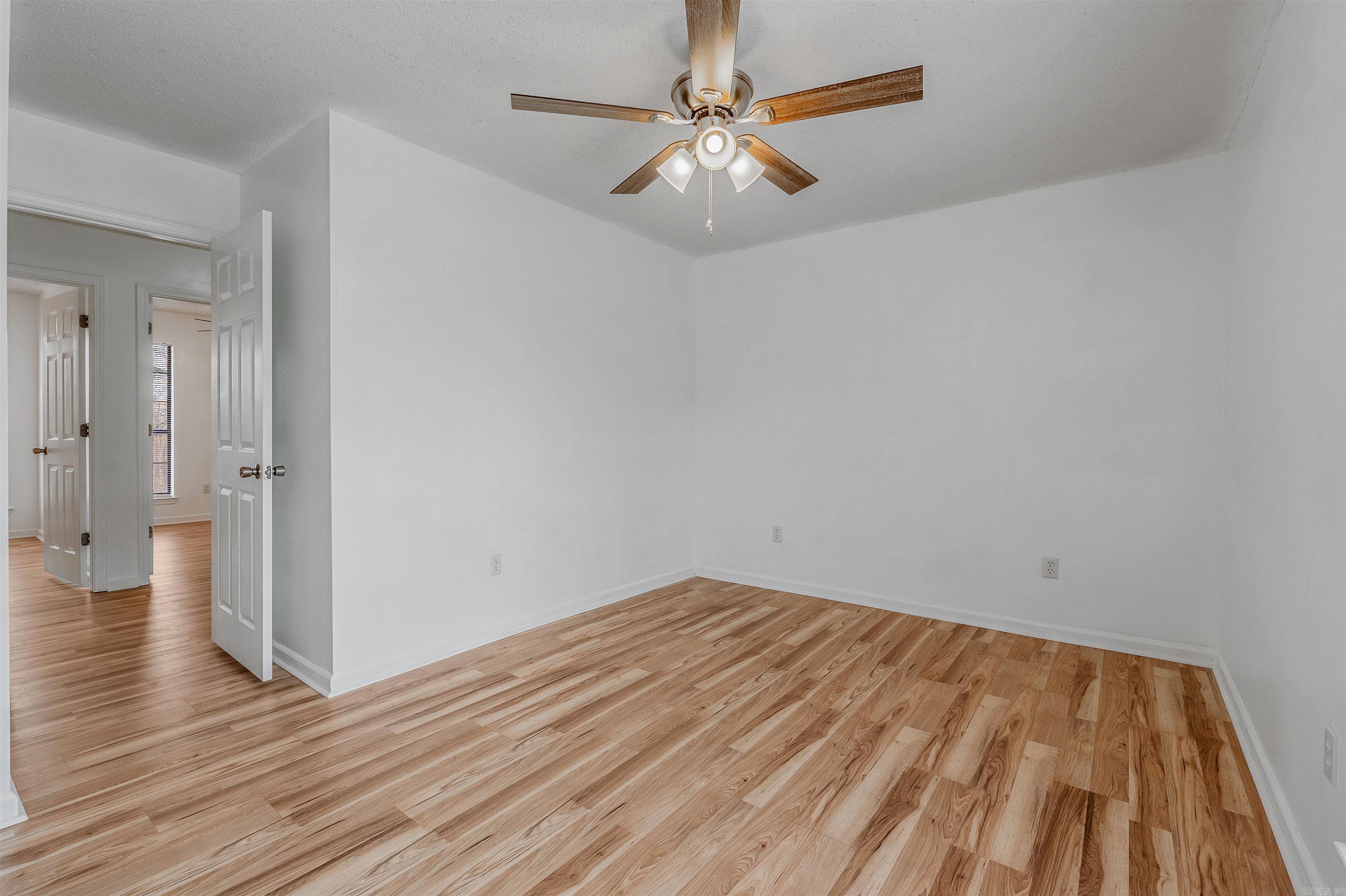 MAGNOLIA POINT - Residential