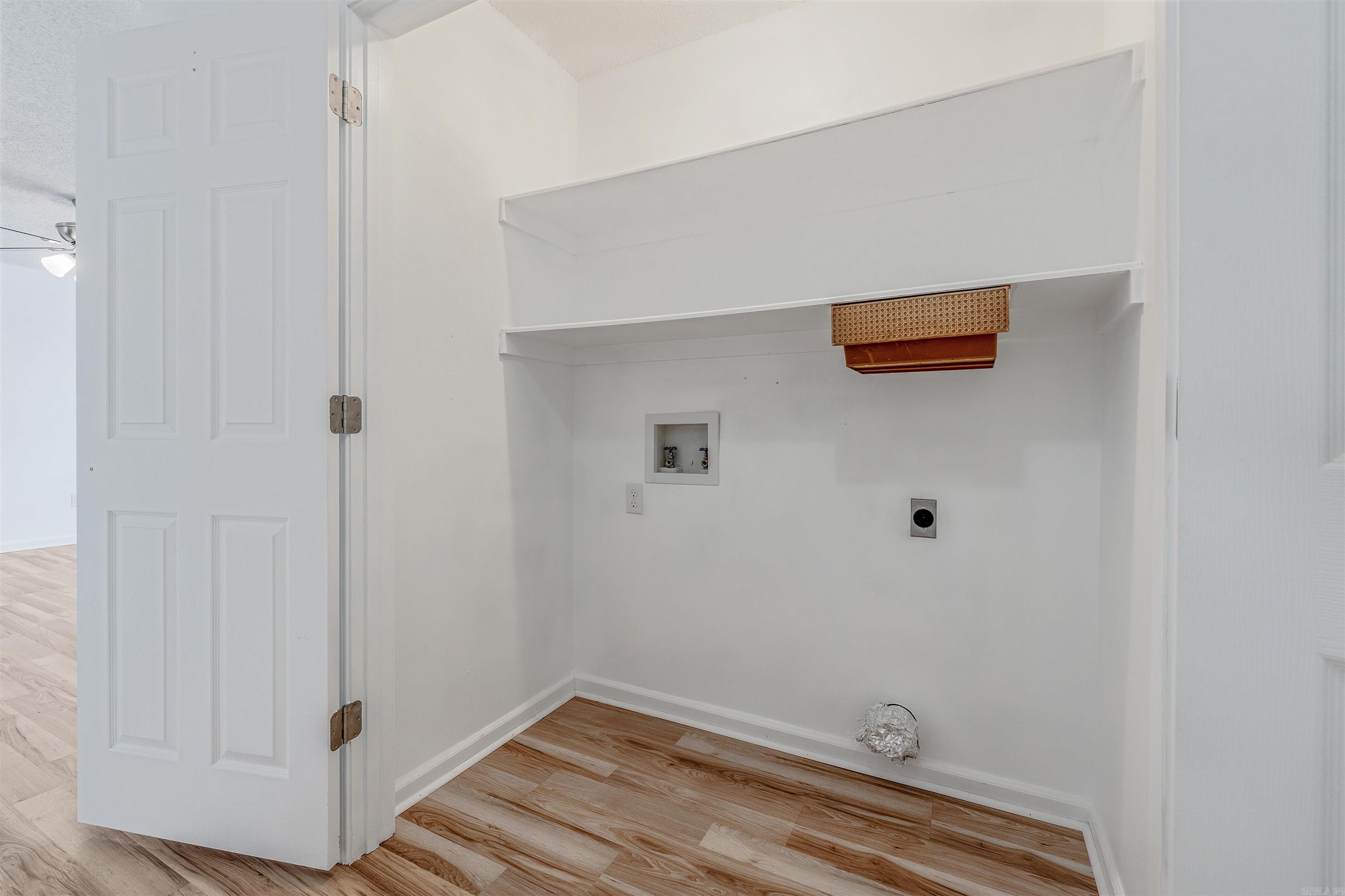 MAGNOLIA POINT - Residential