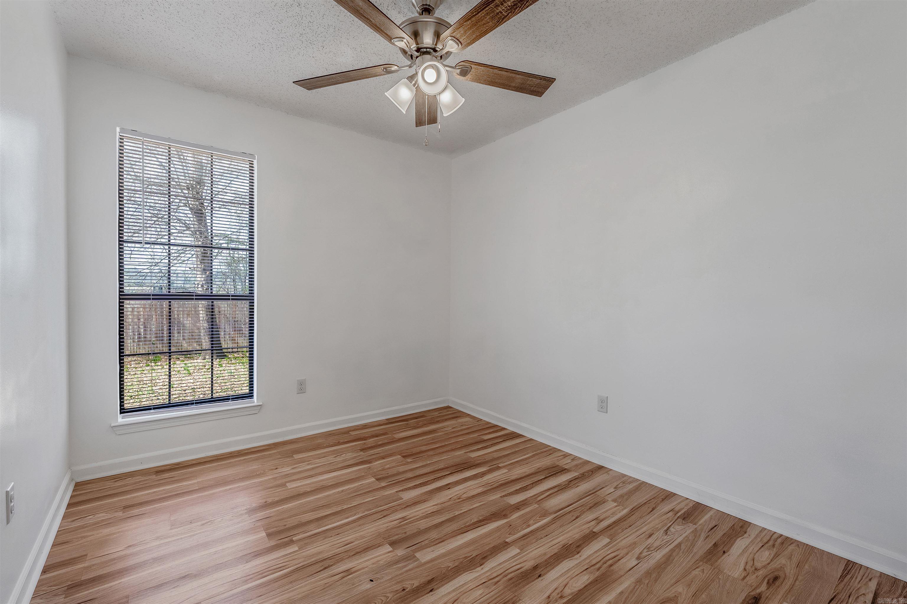 MAGNOLIA POINT - Residential