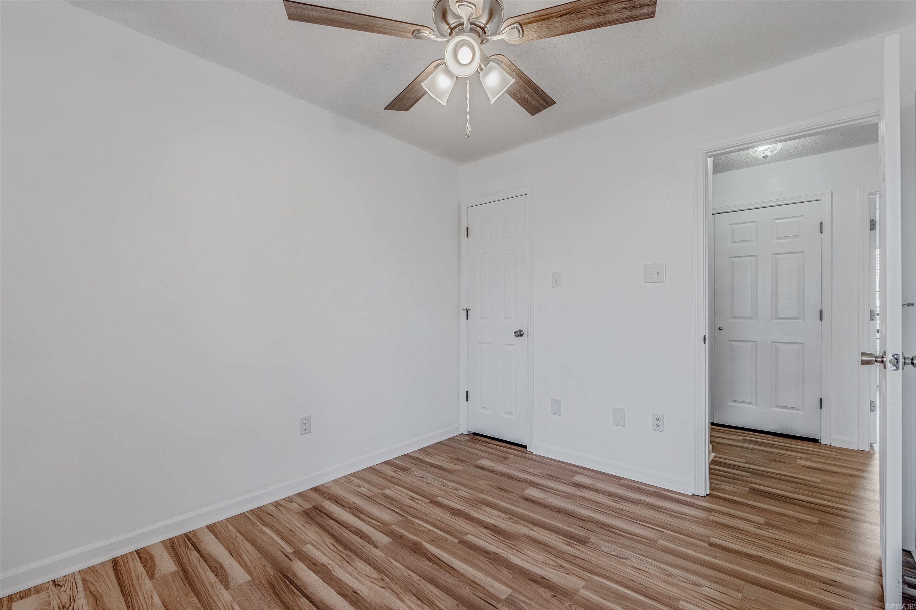 MAGNOLIA POINT - Residential