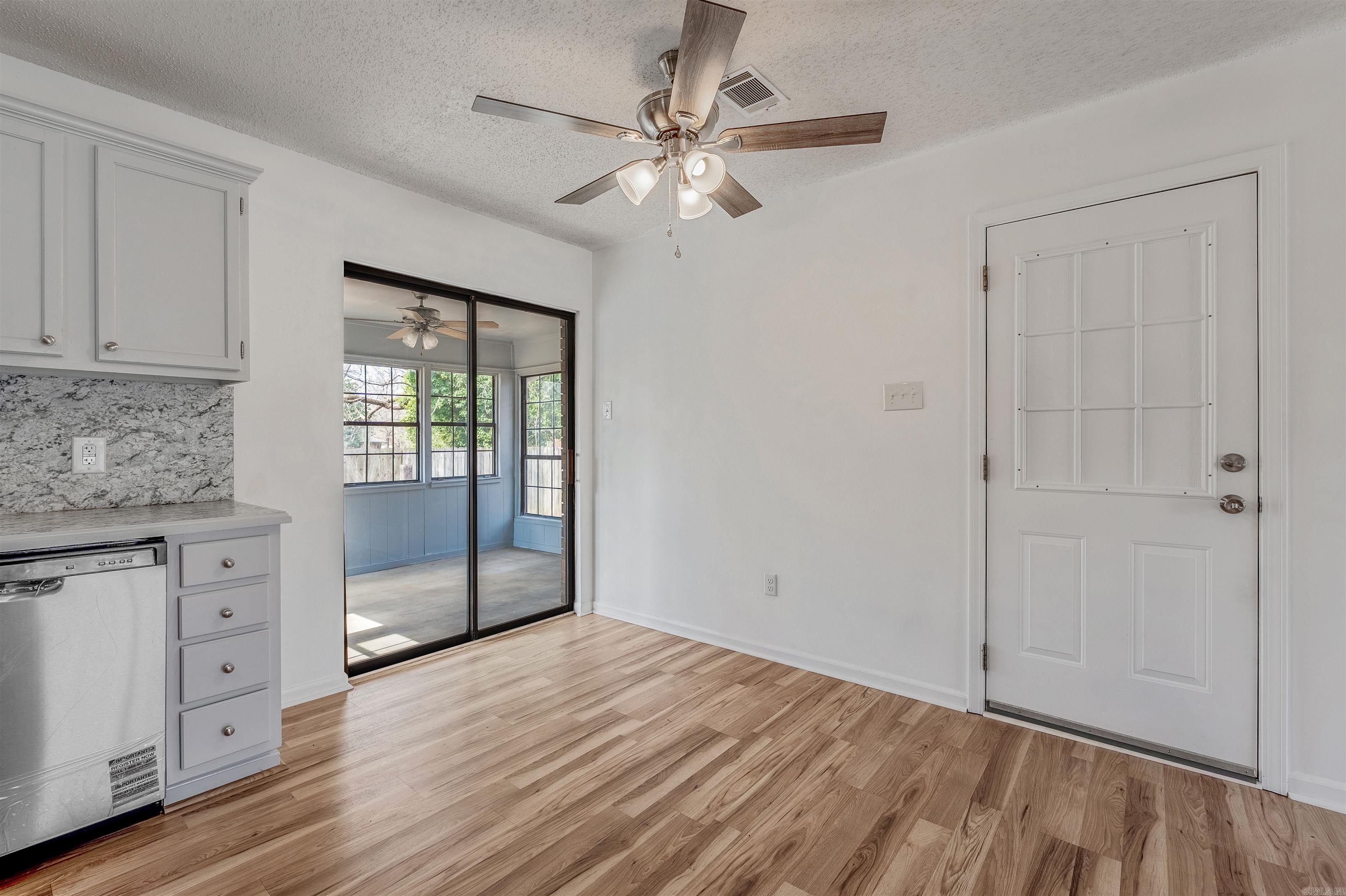 MAGNOLIA POINT - Residential