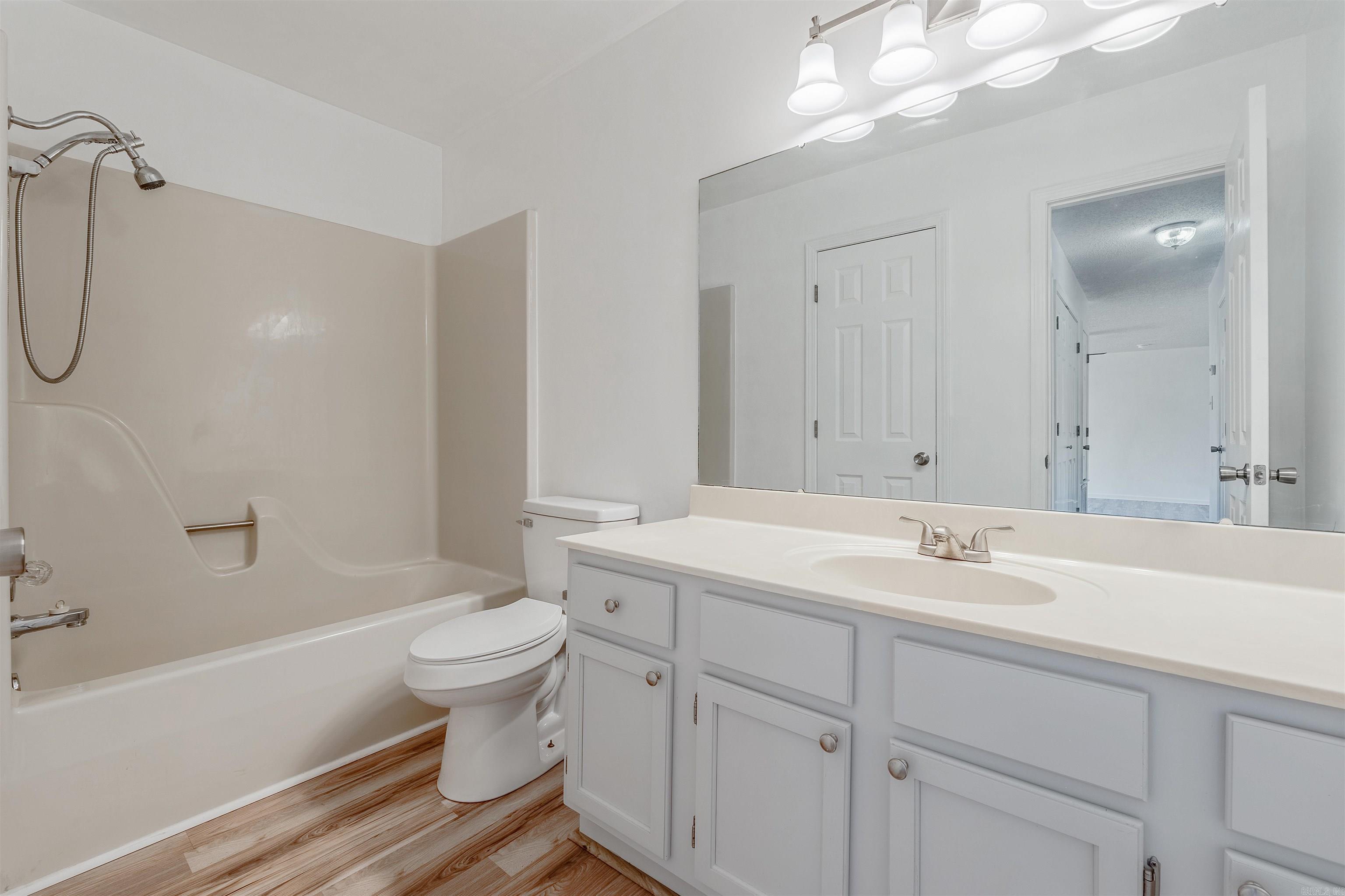 MAGNOLIA POINT - Residential