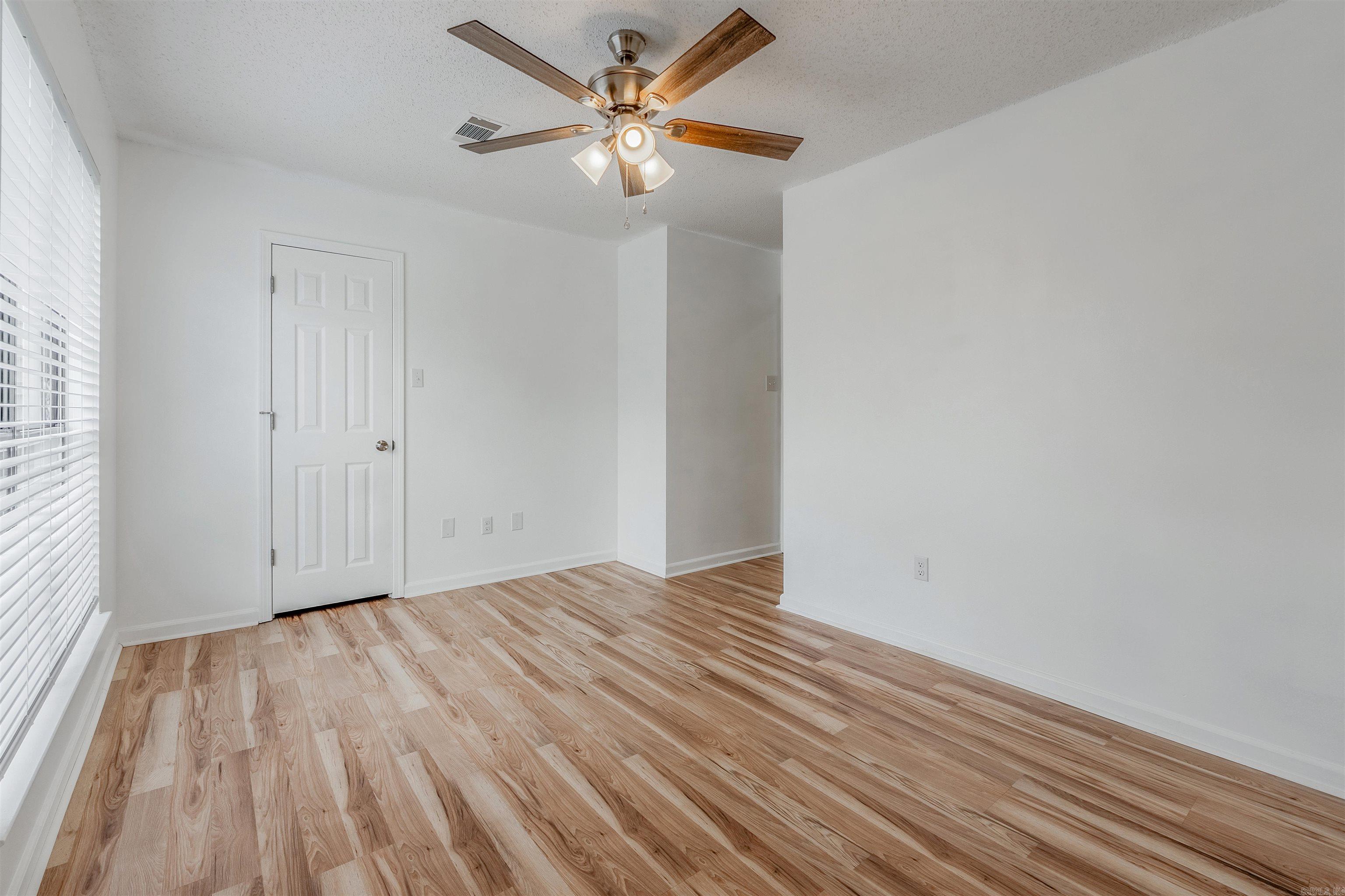 MAGNOLIA POINT - Residential