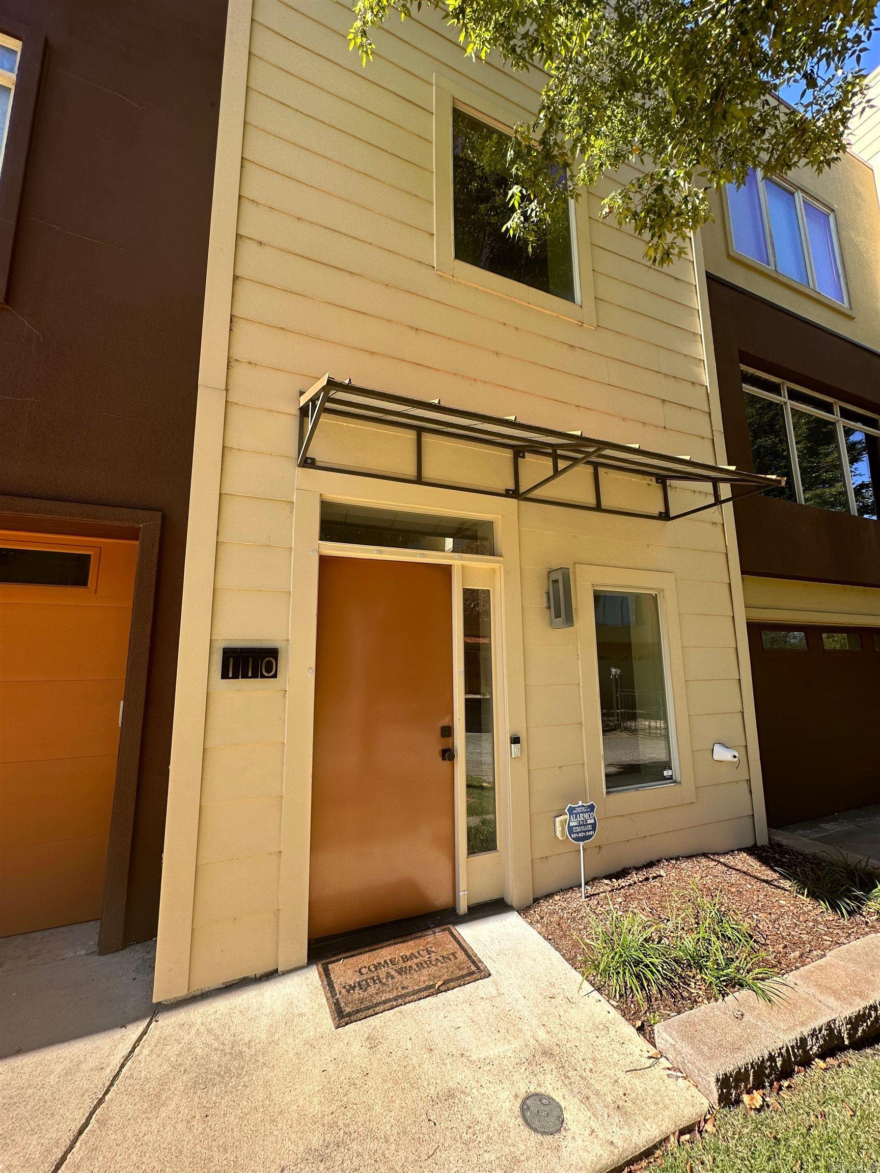 Welcome to our stunning townhouse in the heart of Little Rock, AR. This beautiful home boasts 3 bedrooms and 3.5 bathrooms, providing ample space for you to relax and unwind. Situated in a prime location, you'll enjoy a great view of the surrounding area, allowing you to soak in the natural beauty that Little Rock has to offer. The townhouse is nestled in a walkable area, giving you convenient access to nearby shops, restaurants, and entertainment options. Step into the spa-like bathrooms, where you can indulge in a tranquil retreat after a long day. Immerse yourself in the luxurious ambiance as you pamper yourself with the finest amenities. Whether you're looking for a peaceful sanctuary or a vibrant city lifestyle, this townhouse offers the perfect balance. Don't miss out on this incredible opportunity to make this townhouse your new home. Contact us today to schedule a viewing and experience the charm and elegance that awaits you in this Little Rock gem.