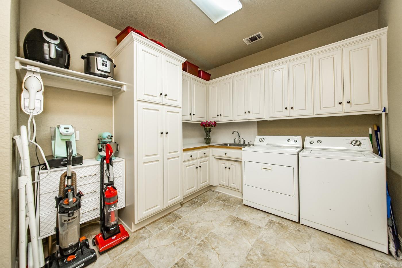 STONE RIDGE AT CYPRESS CREEK - Residential