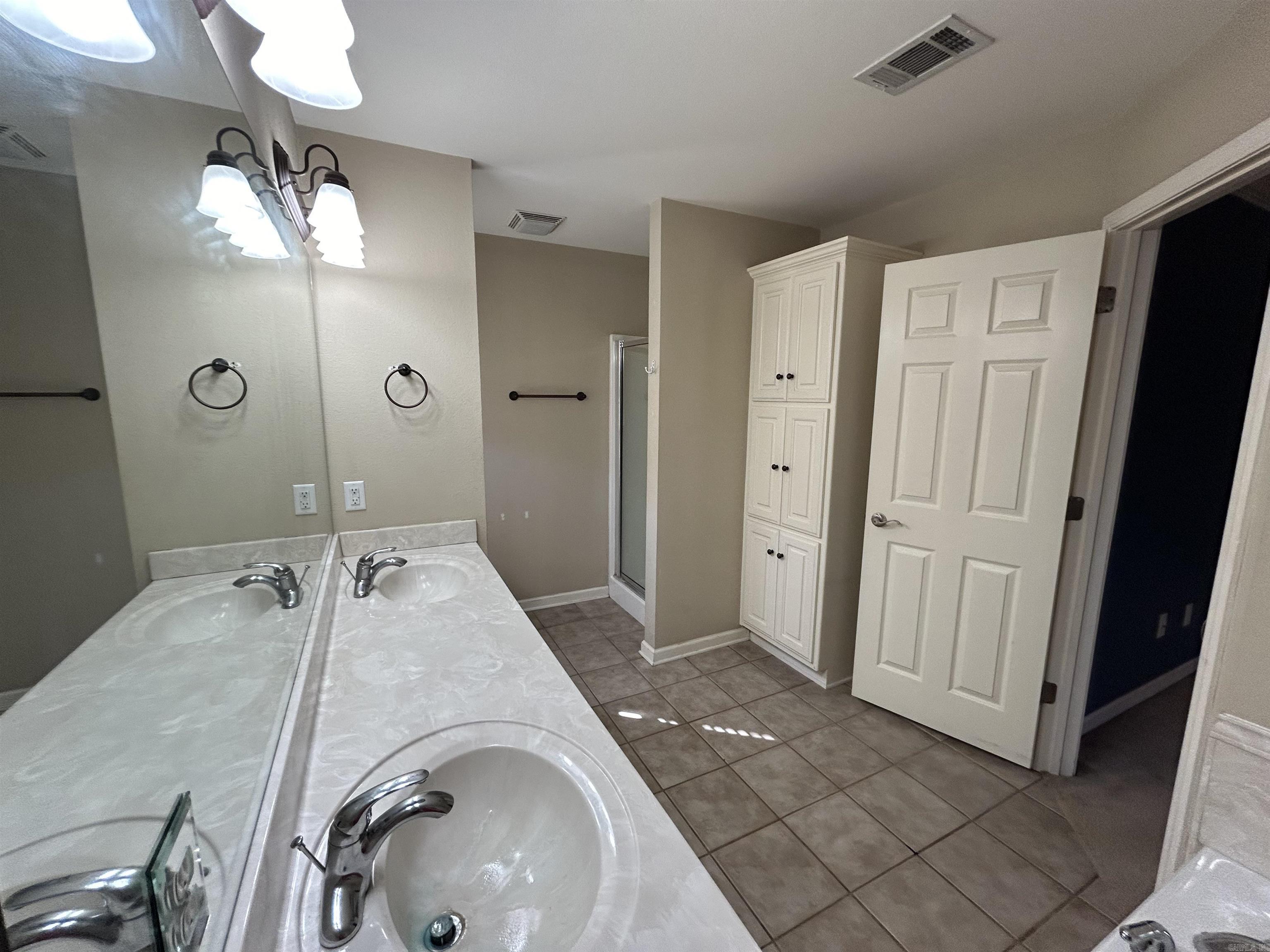 Silver Streak - Residential