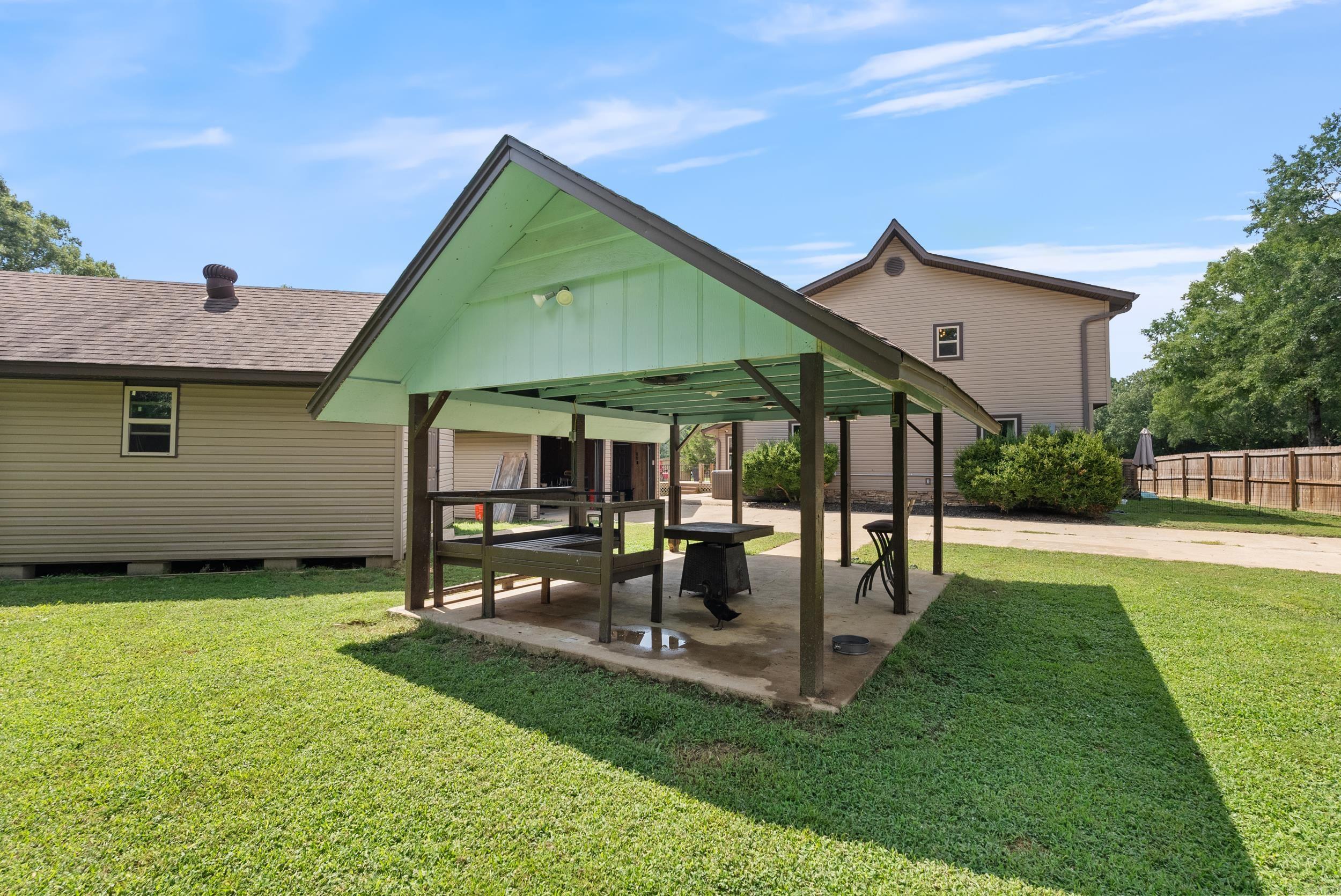 HONOR'S PLACE - Residential